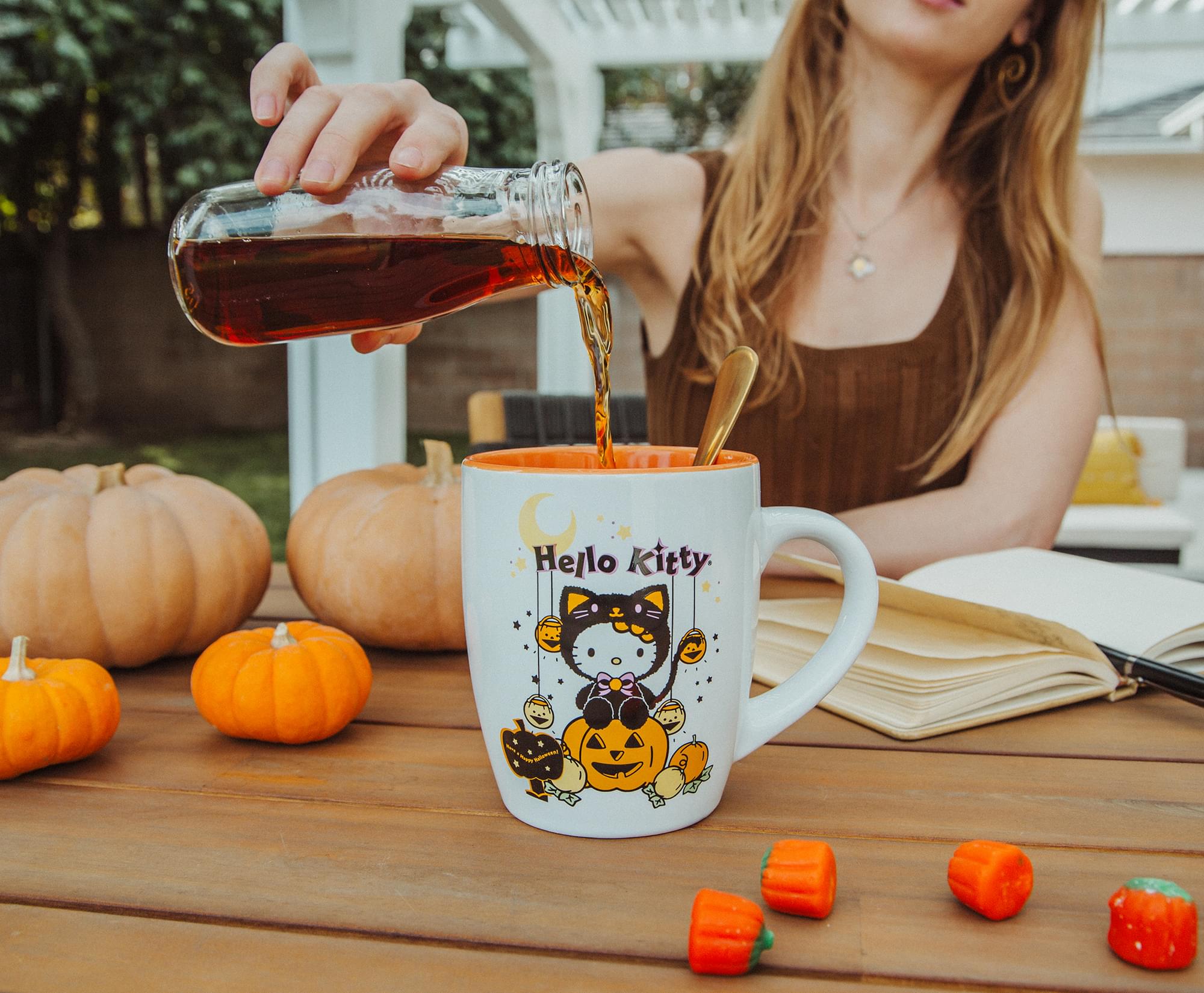 Sanrio Hello Kitty Pumpkin Patch Jumbo Curved Ceramic Latte Mug | Hold 25 Ounces