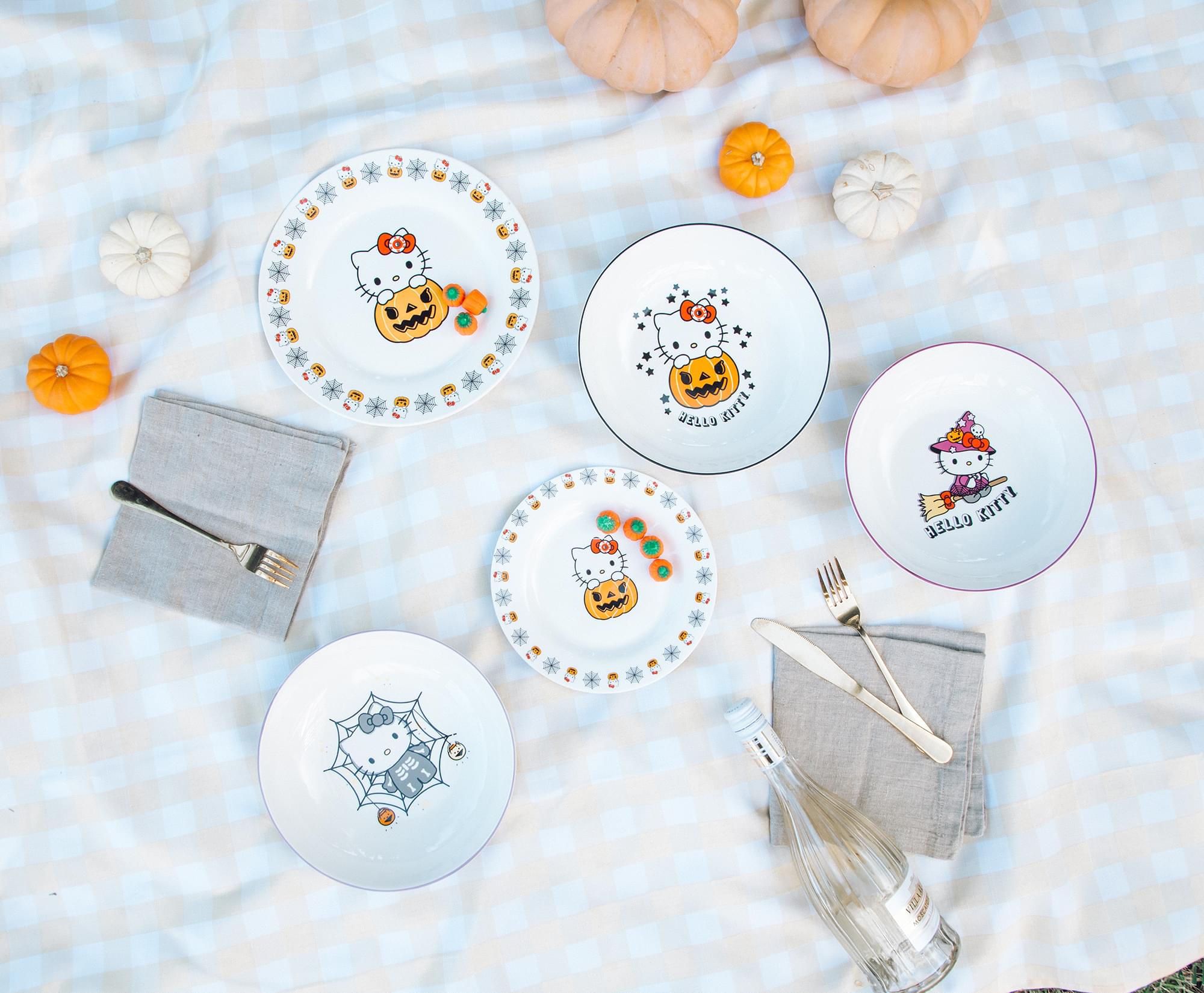 Sanrio Hello Kitty Skeleton Web 9-Inch Ceramic Coupe Dinner Bowl