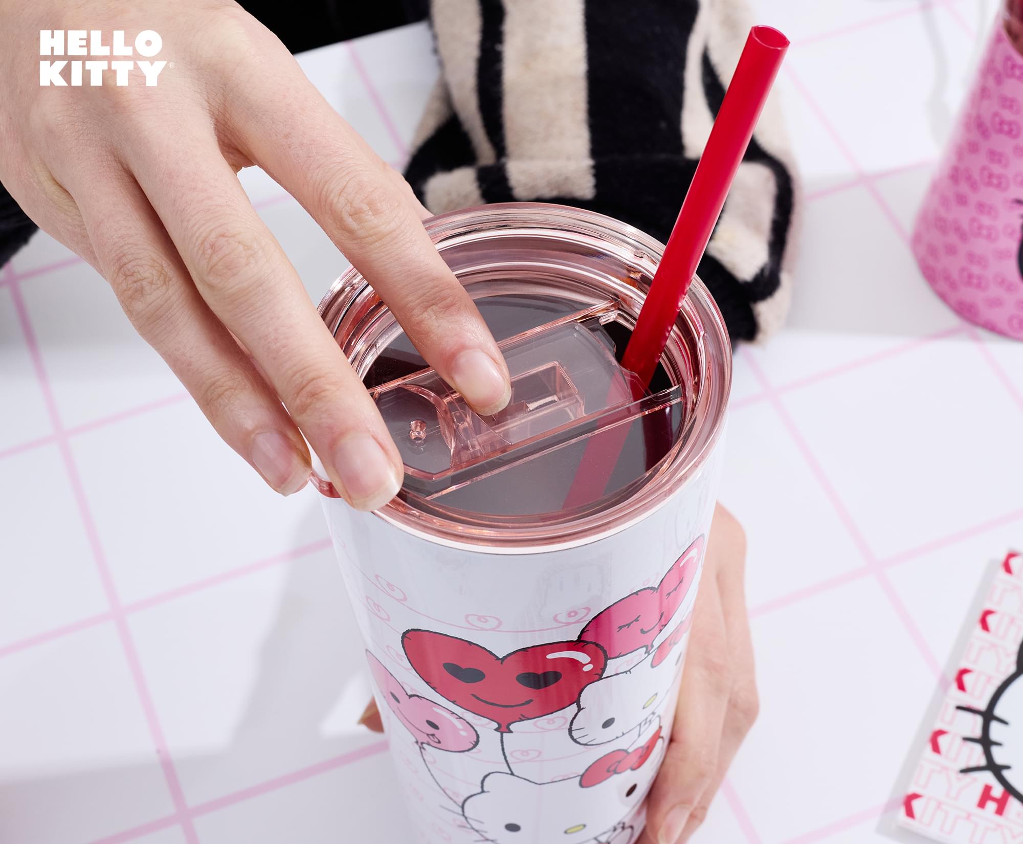 Sanrio Hello Kitty Balloons and Love 22-Ounce Stainless Steel Tumbler