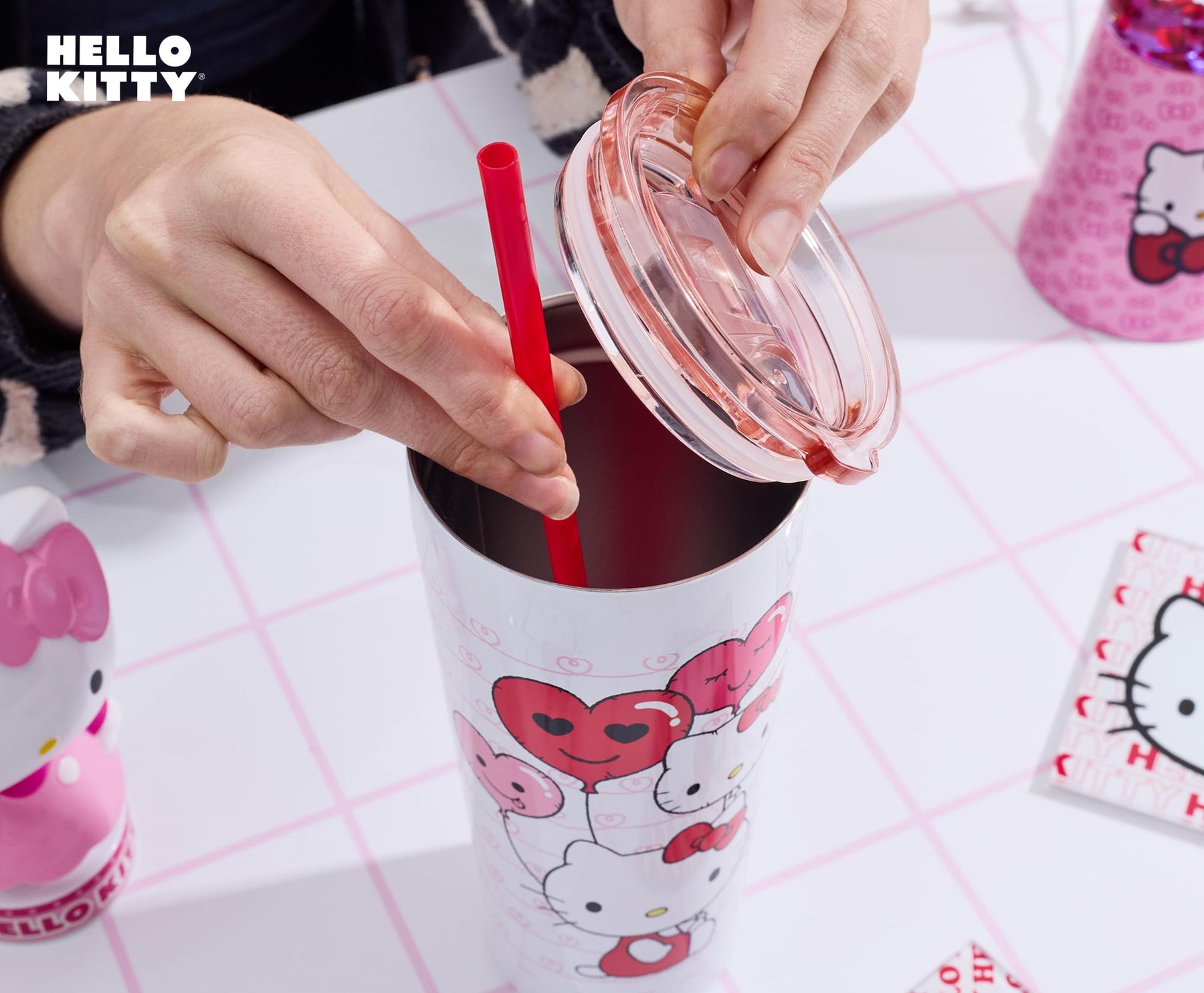 Sanrio Hello Kitty Balloons and Love 22-Ounce Stainless Steel Tumbler