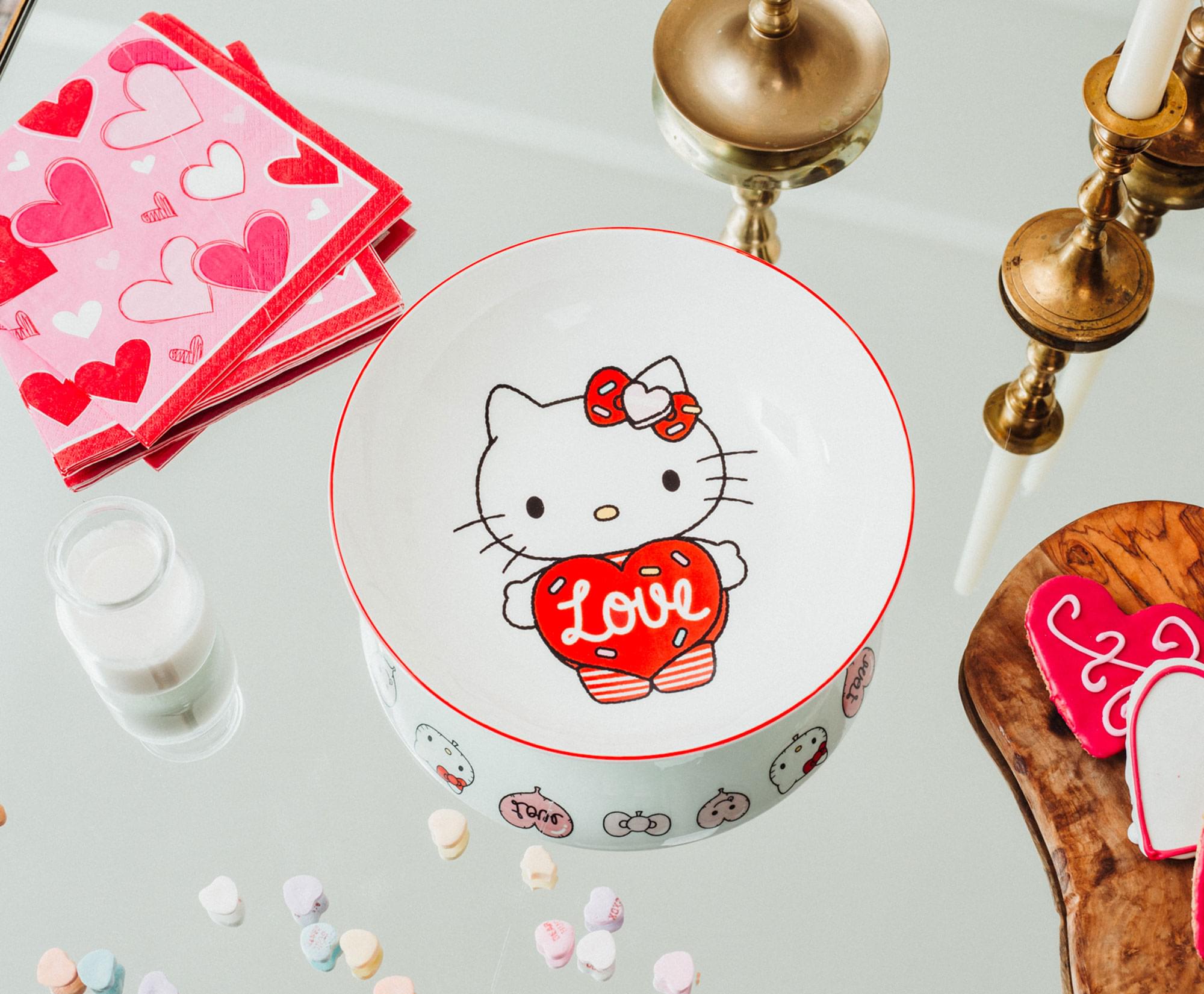 Sanrio Hello Kitty "Love" 9-Inch Ceramic Coupe Dinner Bowl