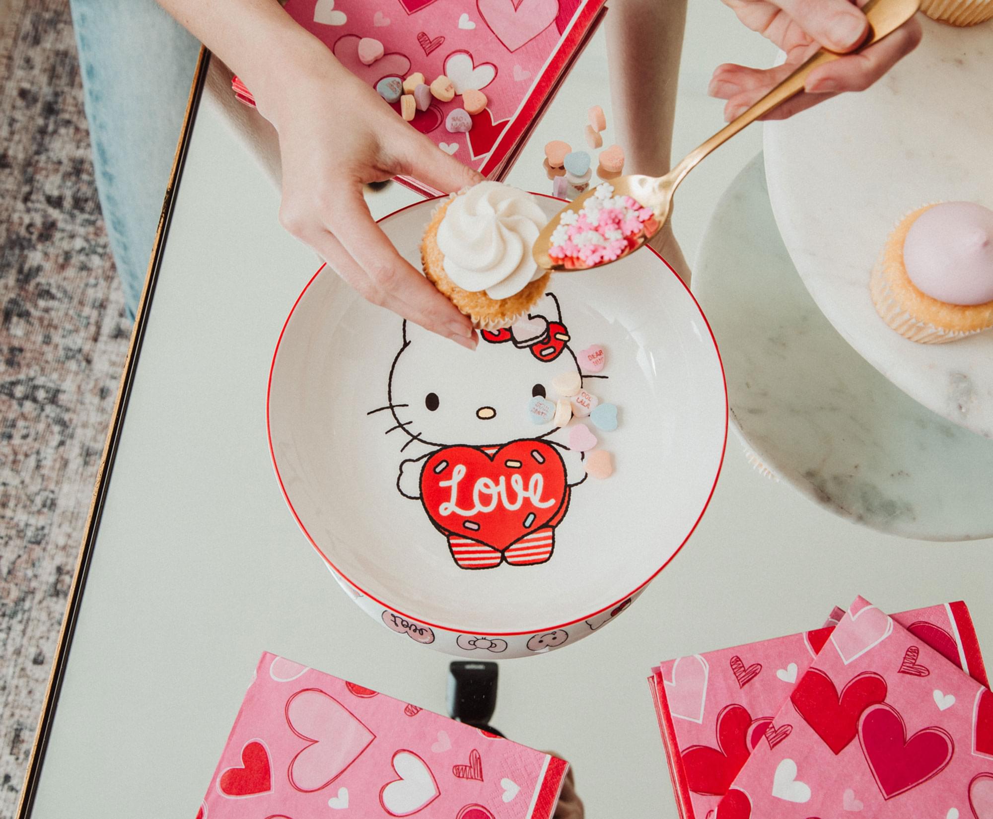 Sanrio Hello Kitty "Love" 9-Inch Ceramic Coupe Dinner Bowl