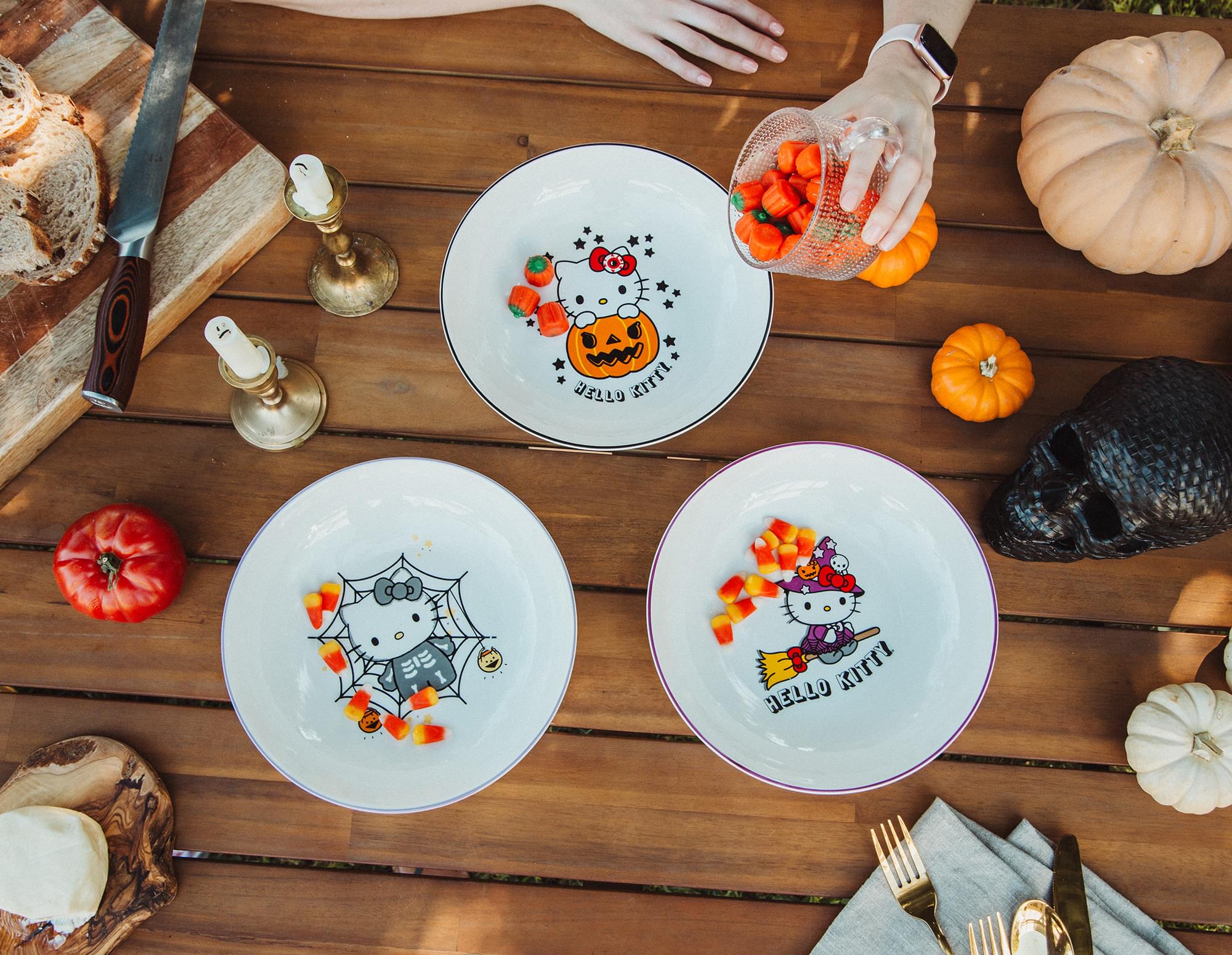 Sanrio Hello Kitty Witch 9-Inch Ceramic Coupe Dinner Bowl