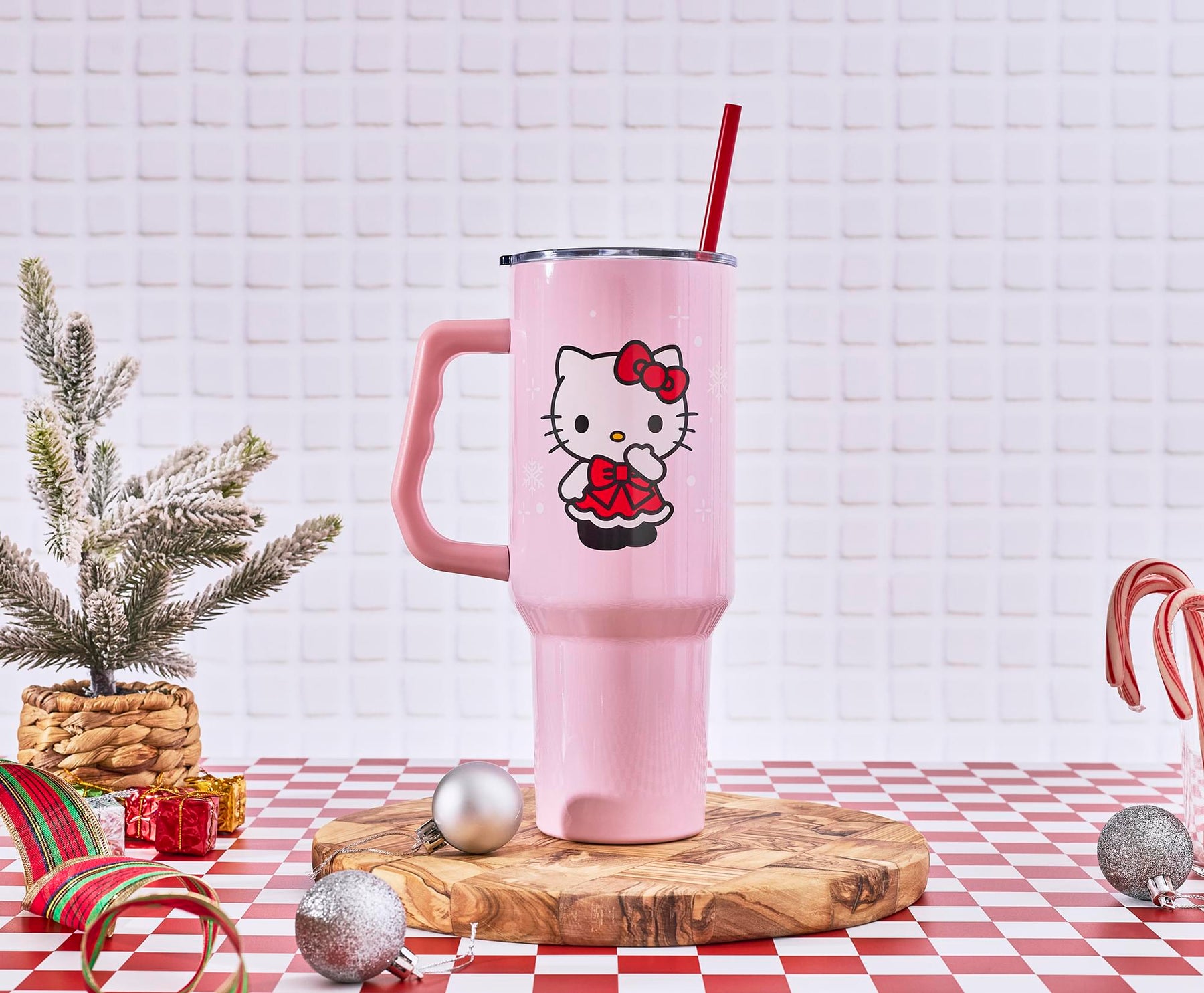 Sanrio Hello Kitty Snowflakes 40-Ounce Stainless Steel Tumbler With Handle and Straw