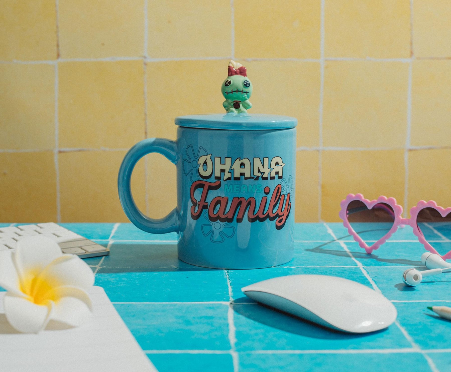 Disney Lilo & Stitch "Ohana Means Family" Ceramic Mug With Lid | Holds 18 Ounces