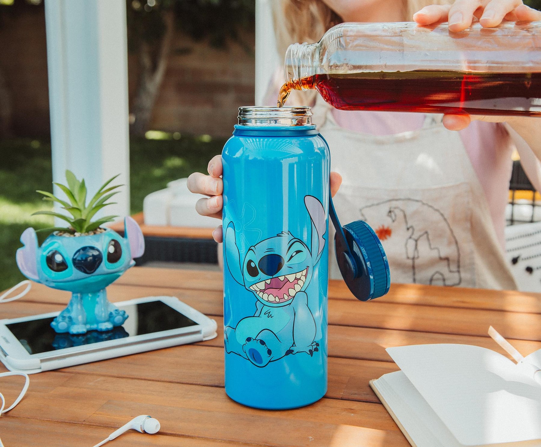 Disney Lilo & Stitch "Ohana Means Family" 42-Ounce Stainless Steel Water Bottle