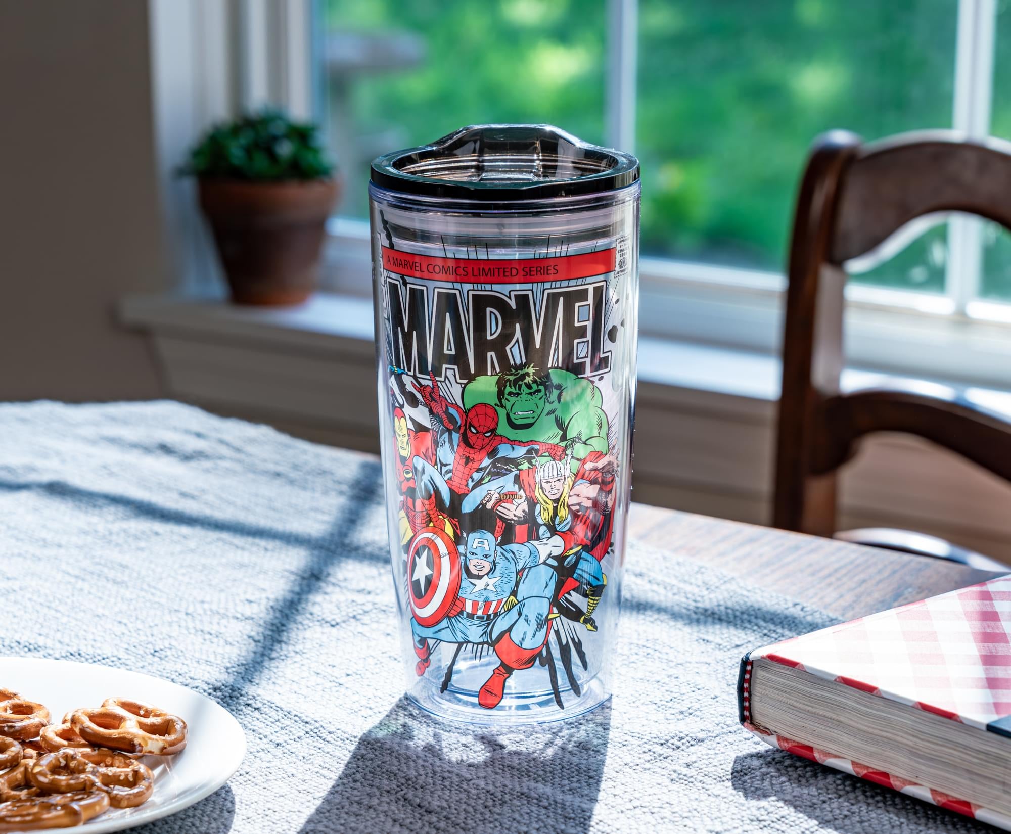 Marvel Comics Retro Plastic Travel Tumbler With Lid | Holds 20 Ounces