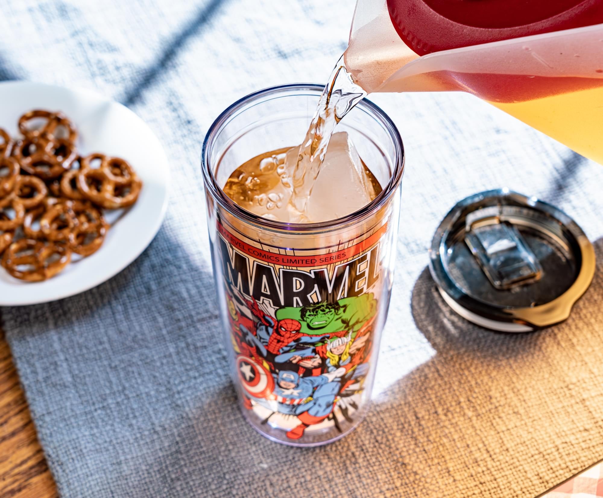 Marvel Comics Retro Plastic Travel Tumbler With Lid | Holds 20 Ounces