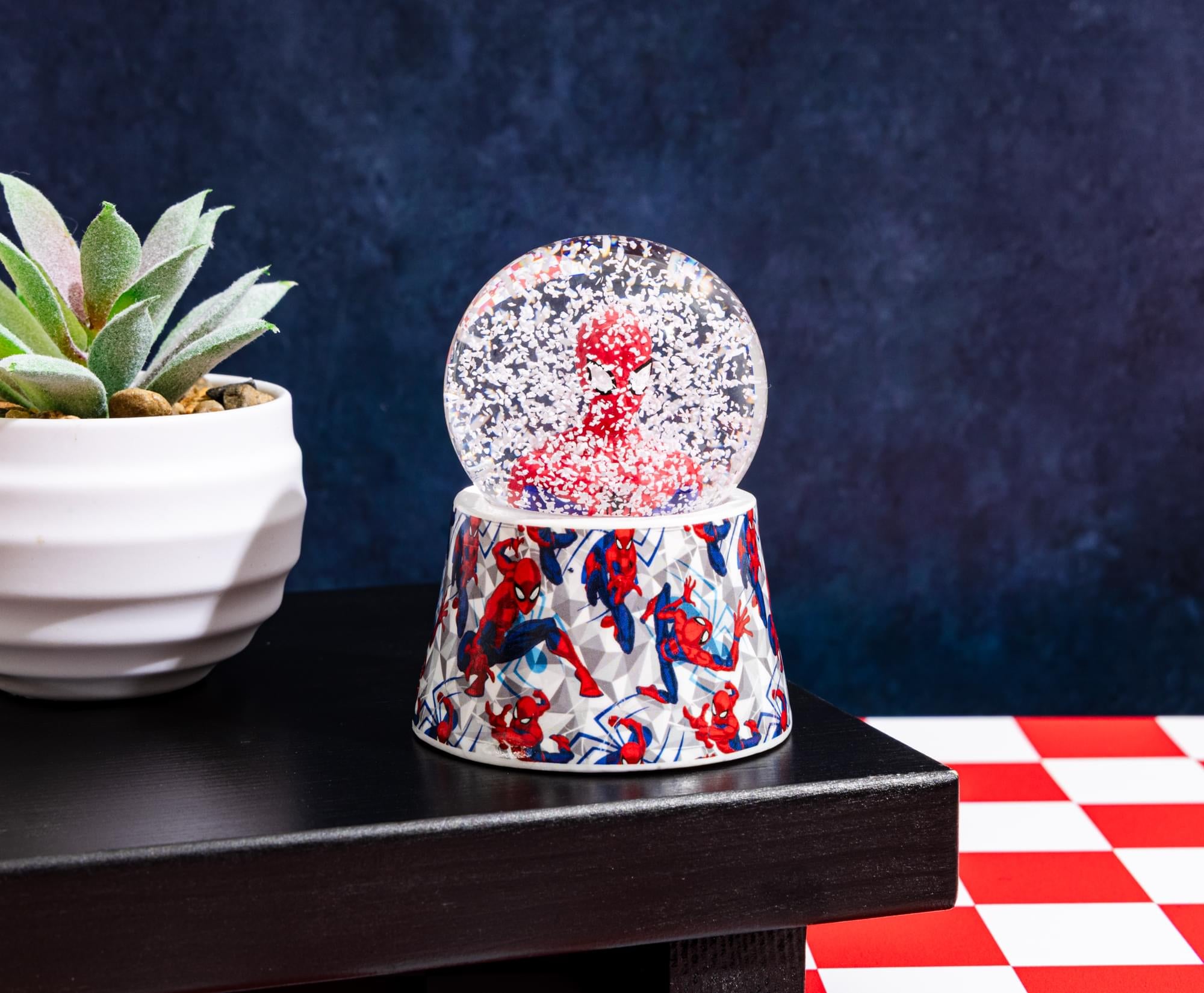 Marvel Spider-Man 3-Inch Mini Light-Up Snow Globe