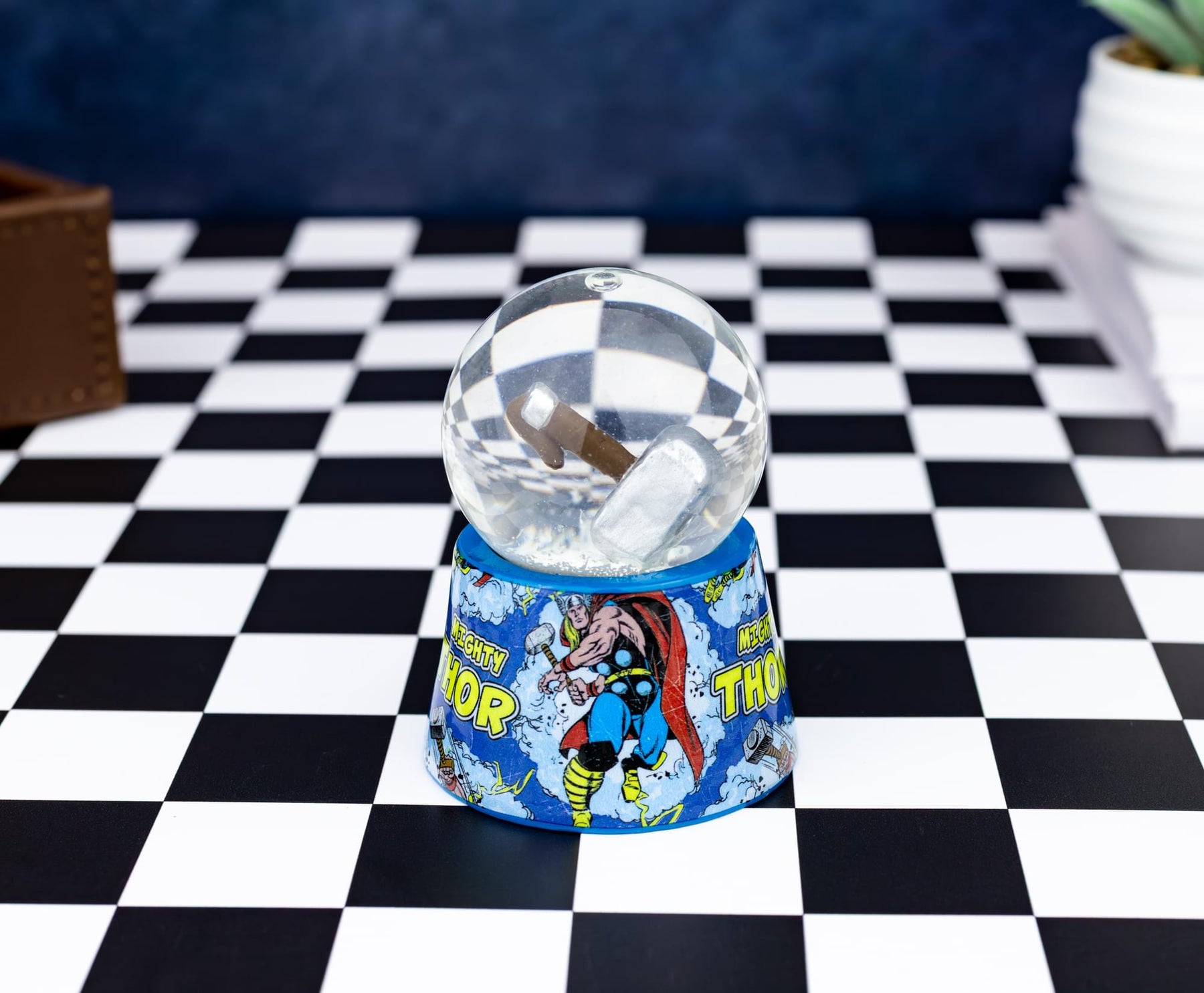 Marvel Thor's Hammer Mjolnir 3-Inch Mini Light-Up Snow Globe