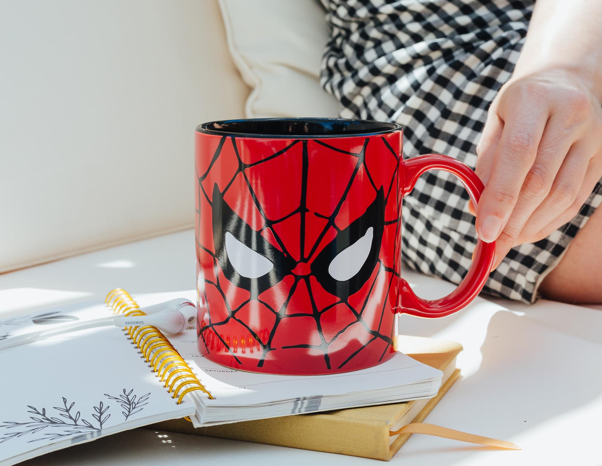 Marvel Comics Spider-Man Face Ceramic Mug | Holds 20 Ounces