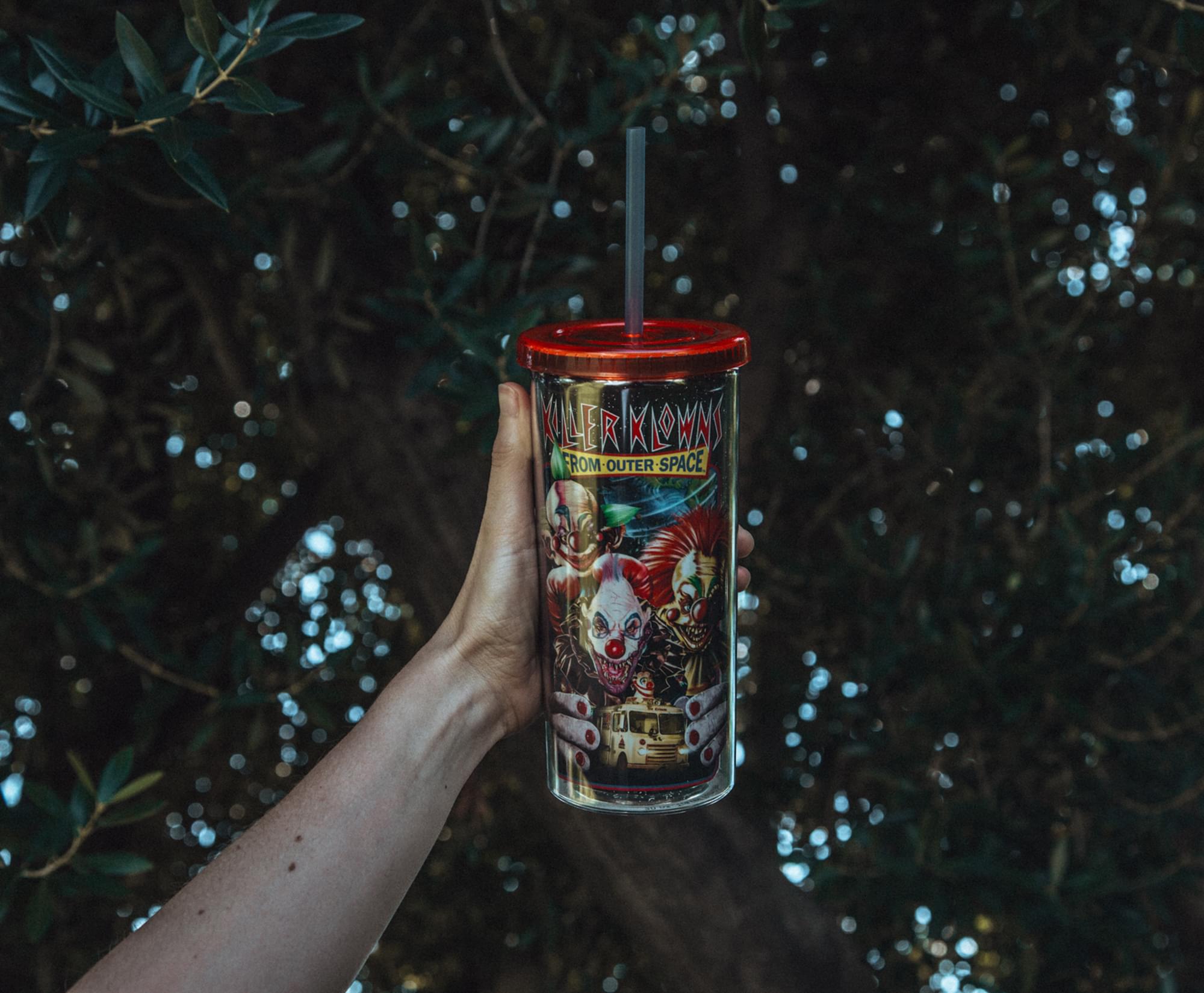 Killer Klowns From Outer Space Carnival Cup With Lid and Straw | Holds 20 Ounces