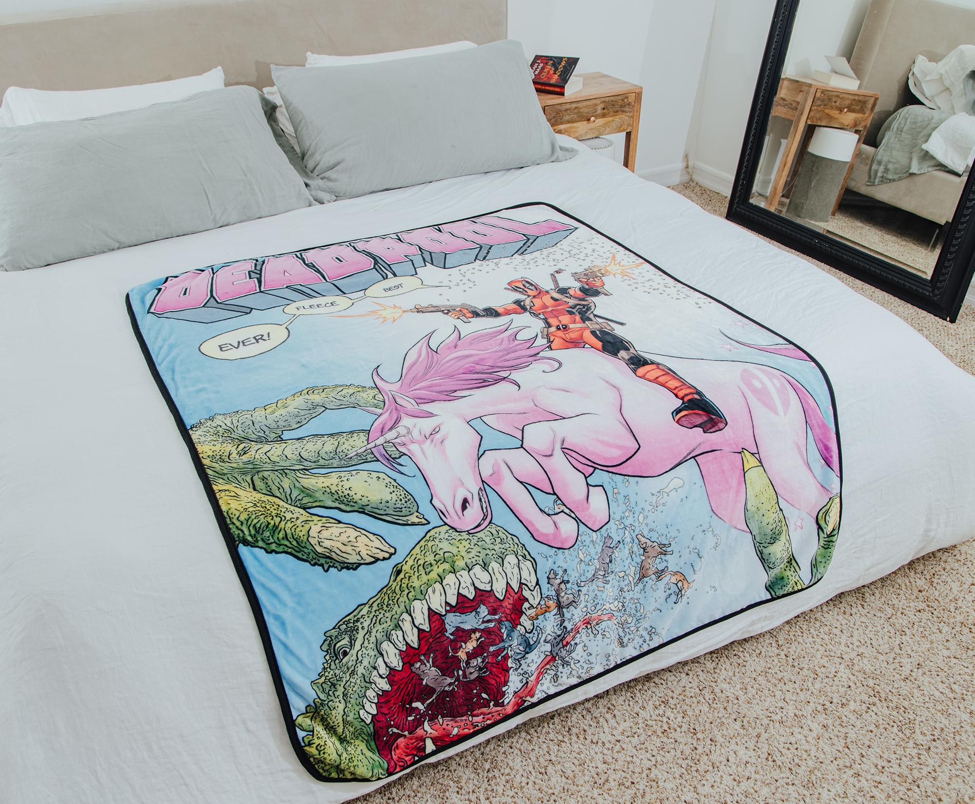 Marvel Comics Deadpool "Best Fleece Ever" Raschel Throw Blanket | 50 x 60 Inches