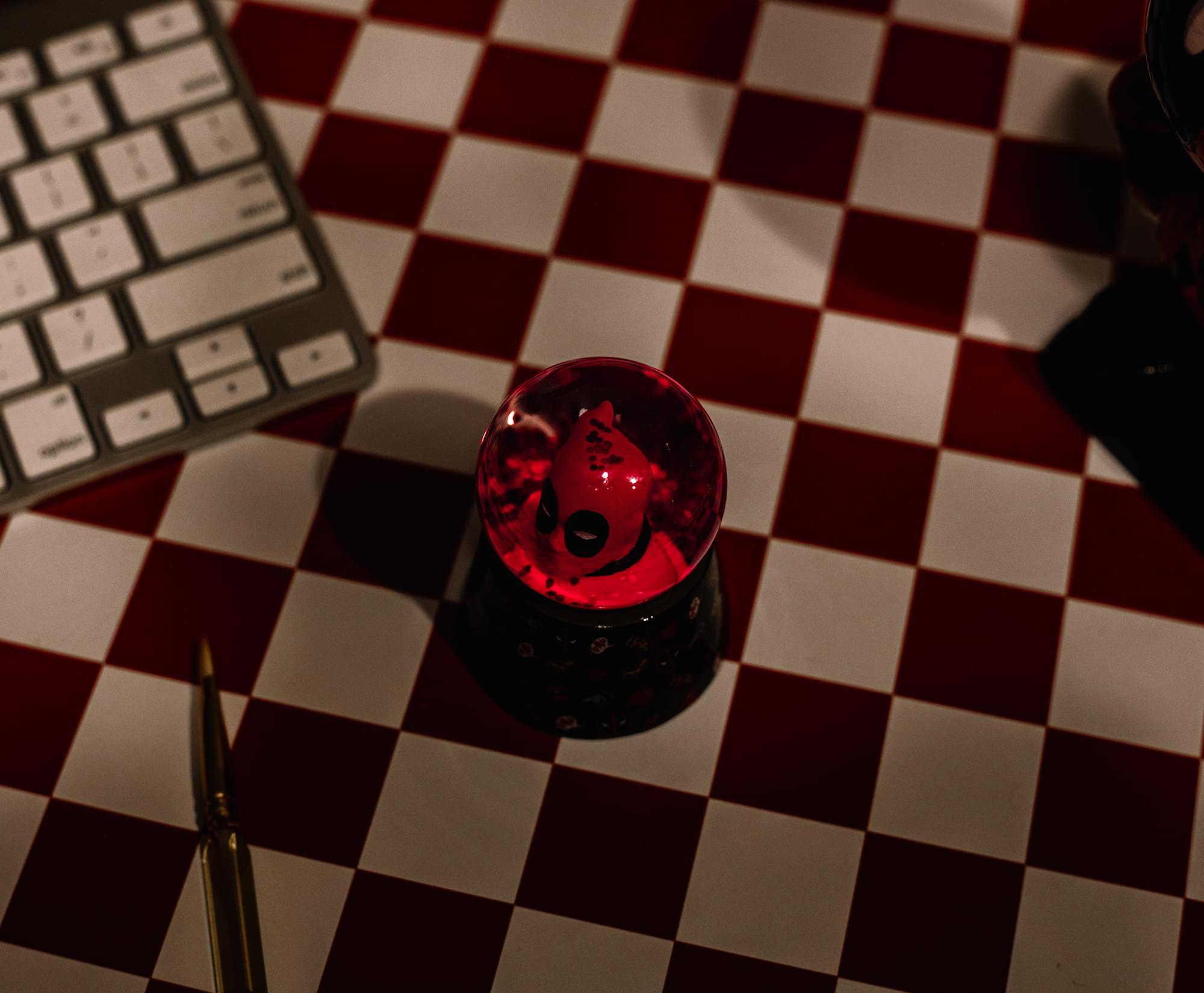 Marvel Deadpool 3-Inch Mini Light-Up Snow Globe