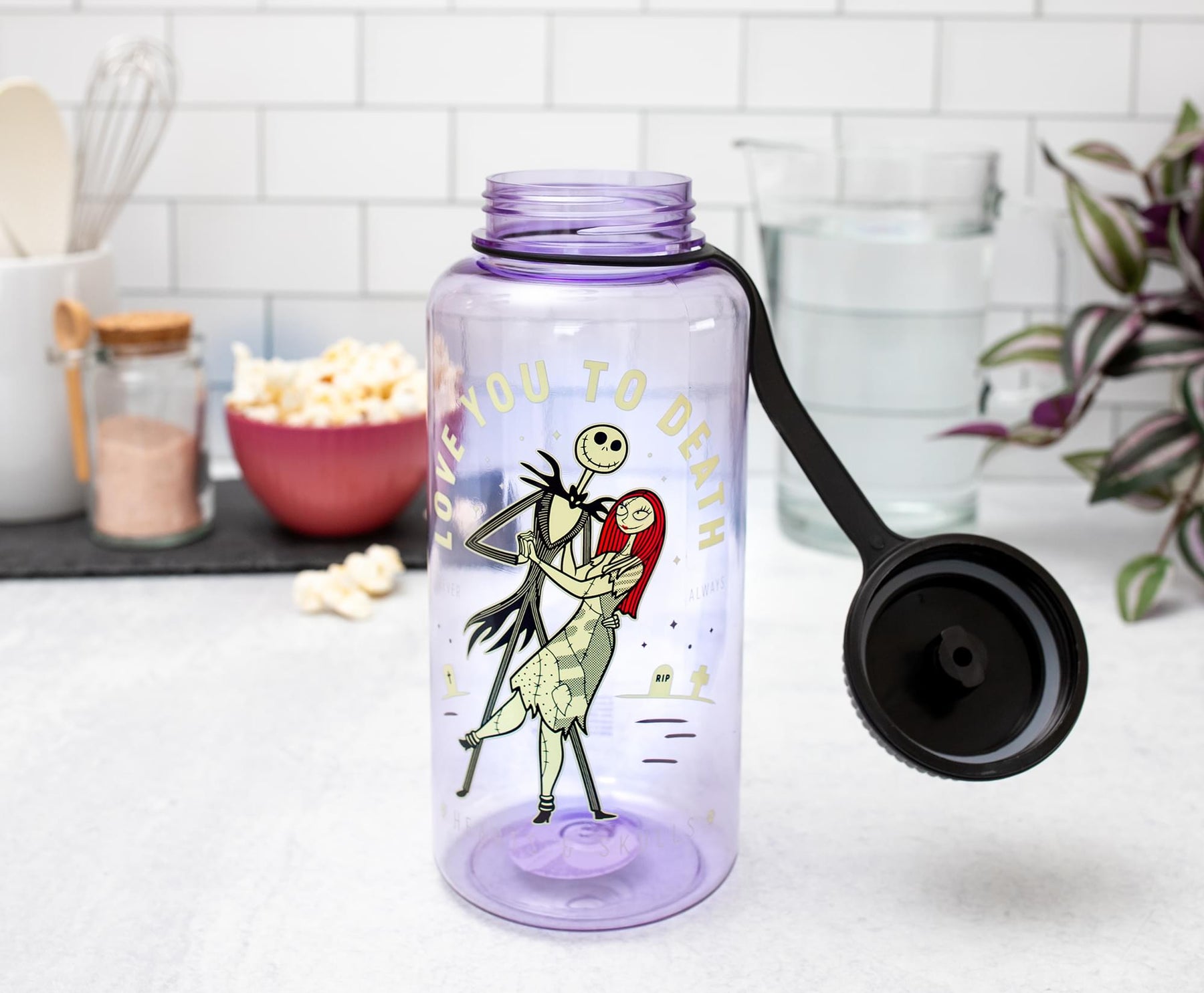 Disney The Nightmare Before Christmas "Love You To Death" 34-Ounce Water Bottle