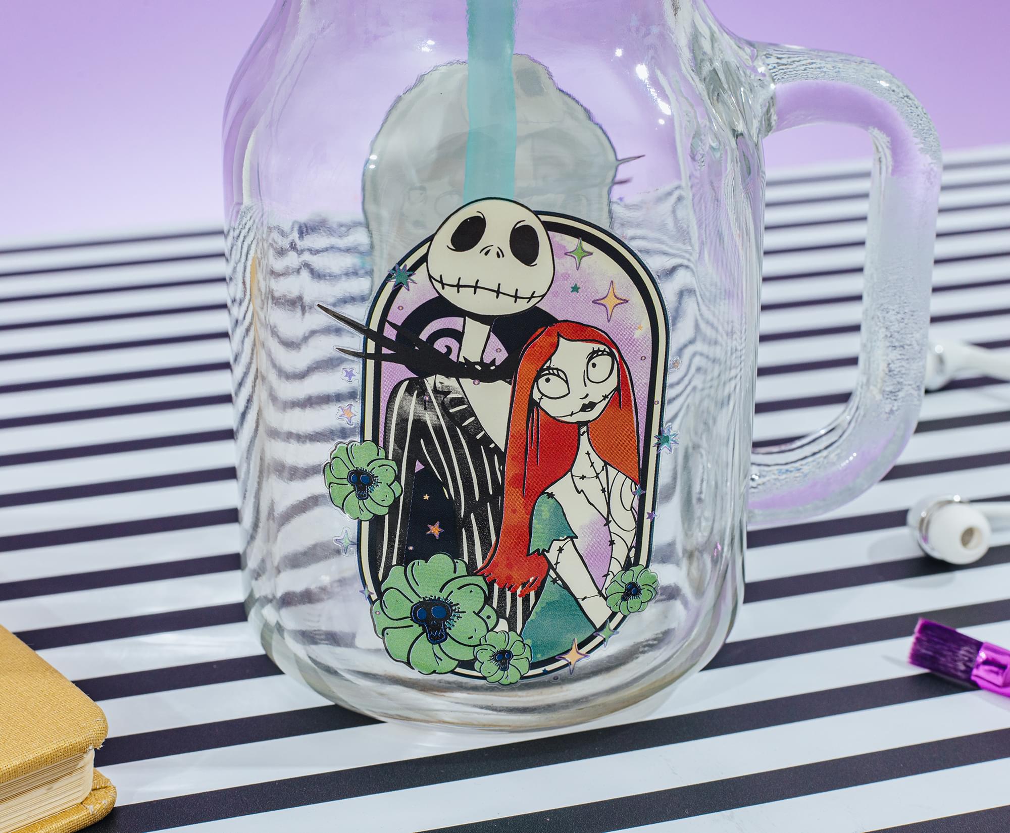 Disney The Nightmare Before Christmas Jack and Sally 21-Ounce Glass Mason Jar