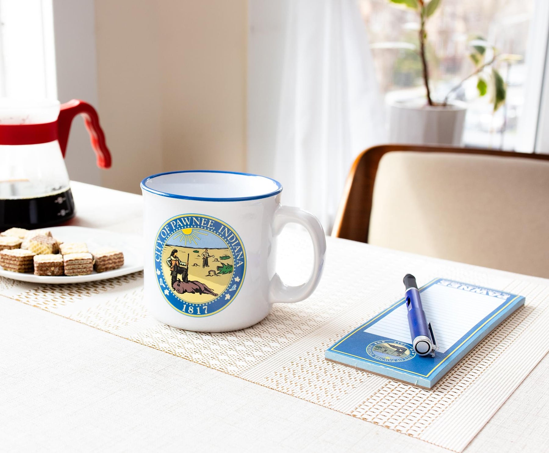 Parks and Recreation City of Pawnee 20-Ounce Camper Mug With Pen and Pad Set
