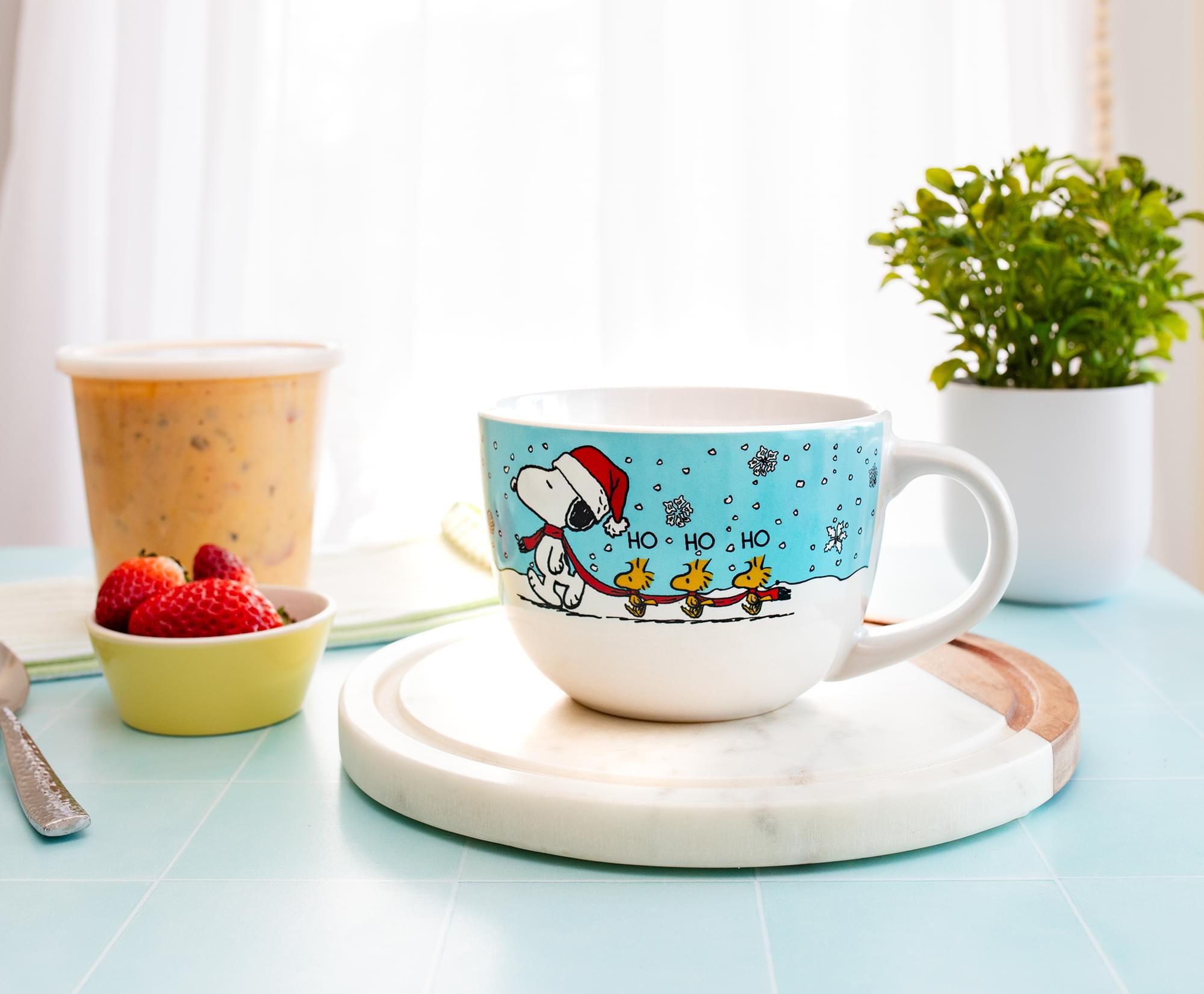 Peanuts Snoopy and Woodstock Holiday Ceramic Soup Mug | Holds 24 Ounces
