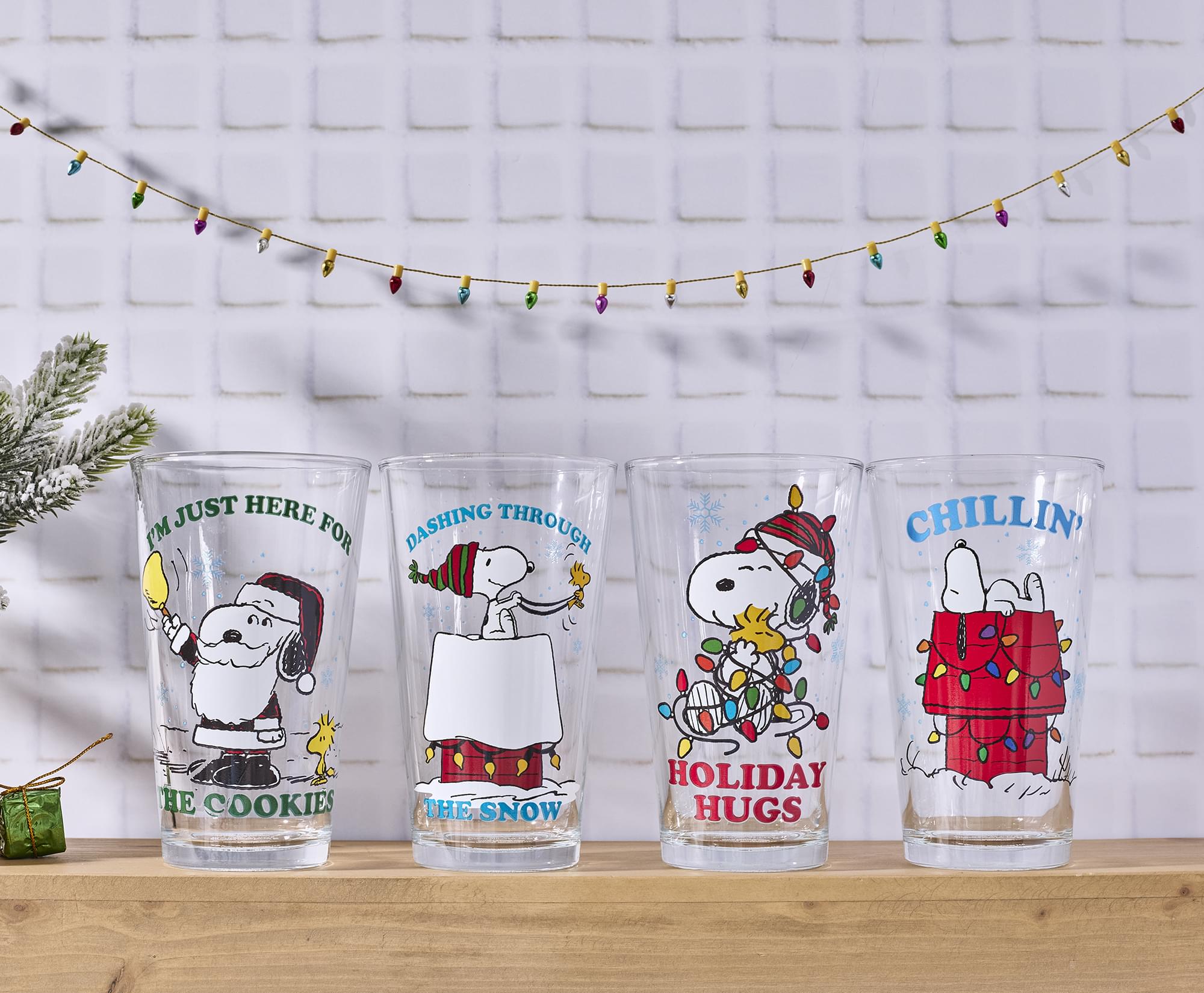 Peanuts Snoopy Holiday 16-Ounce Pint Glasses | Set Of 4
