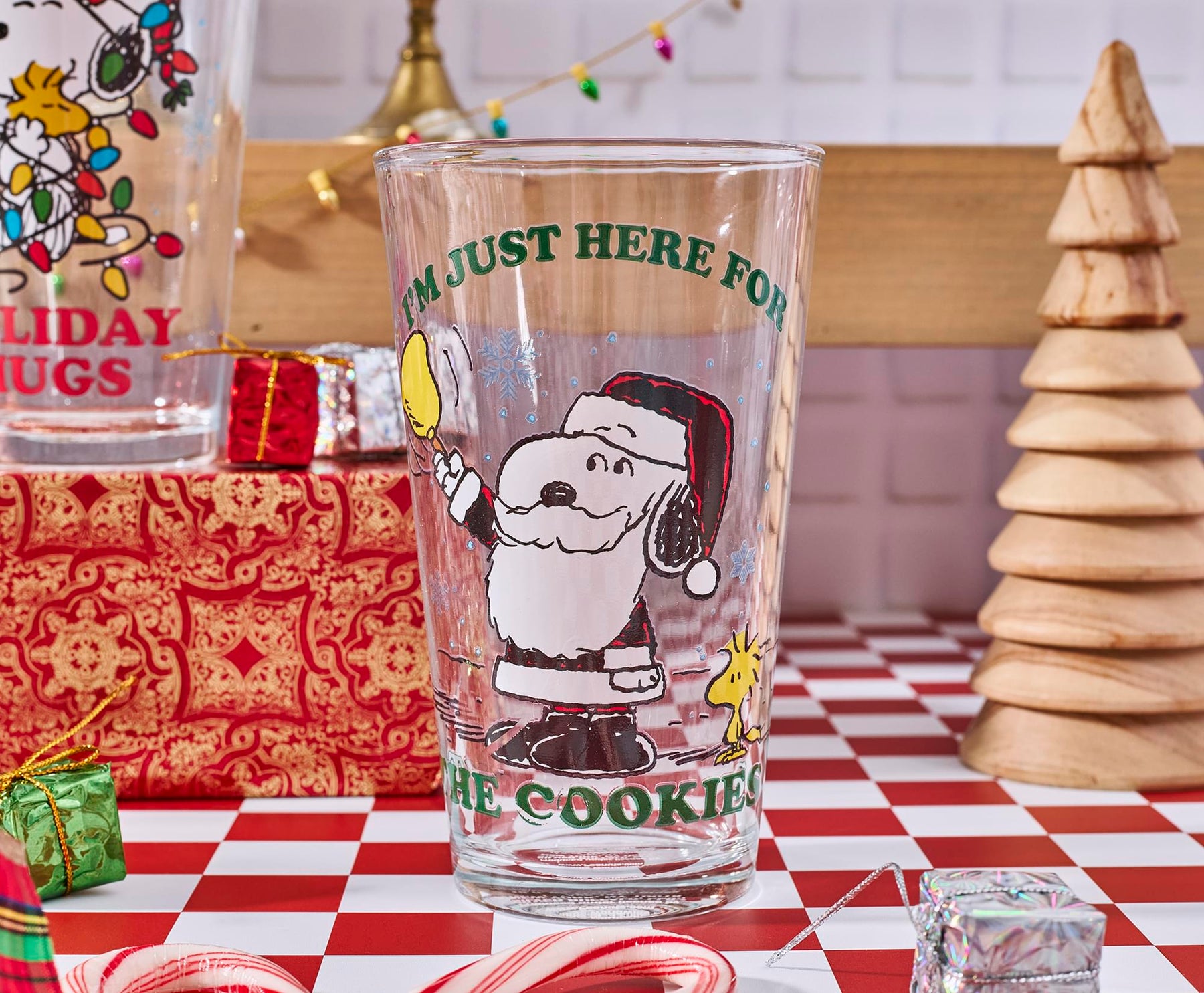 Peanuts Snoopy Holiday 16-Ounce Pint Glasses | Set Of 4