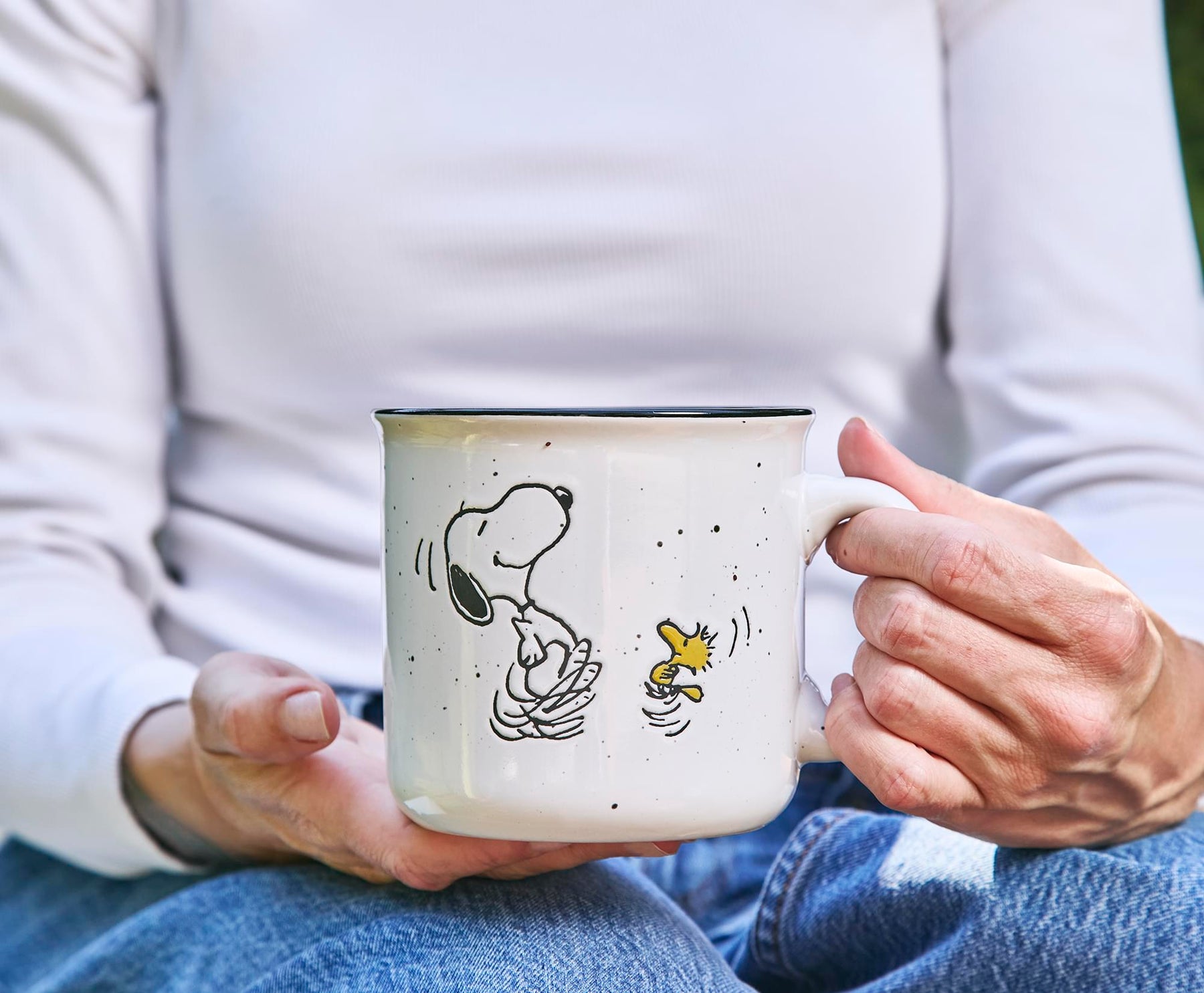 Peanuts Snoopy and Woodstock Dancing 20-Ounce Ceramic Camper Mug