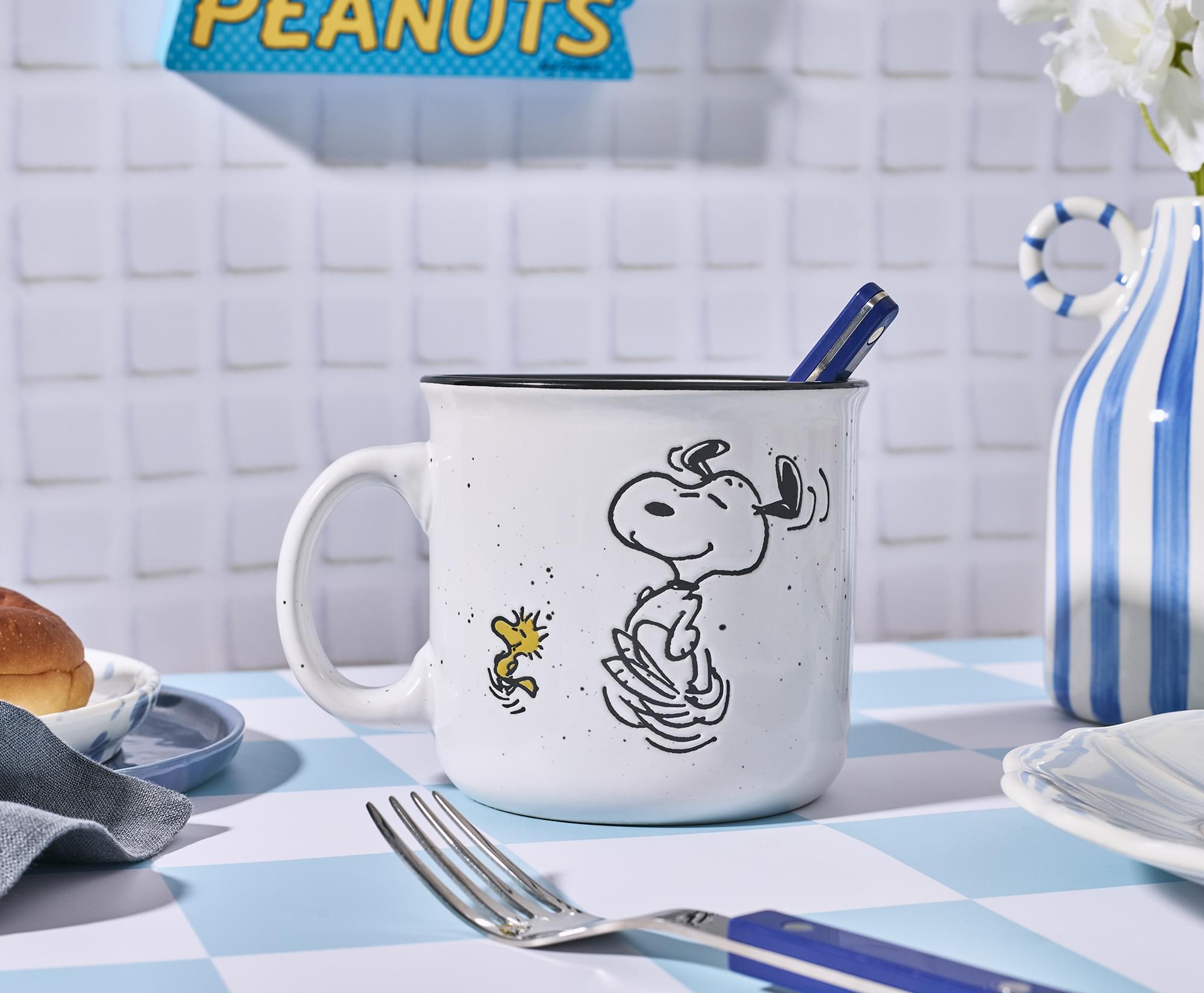 Peanuts Snoopy and Woodstock Dancing 20-Ounce Ceramic Camper Mug