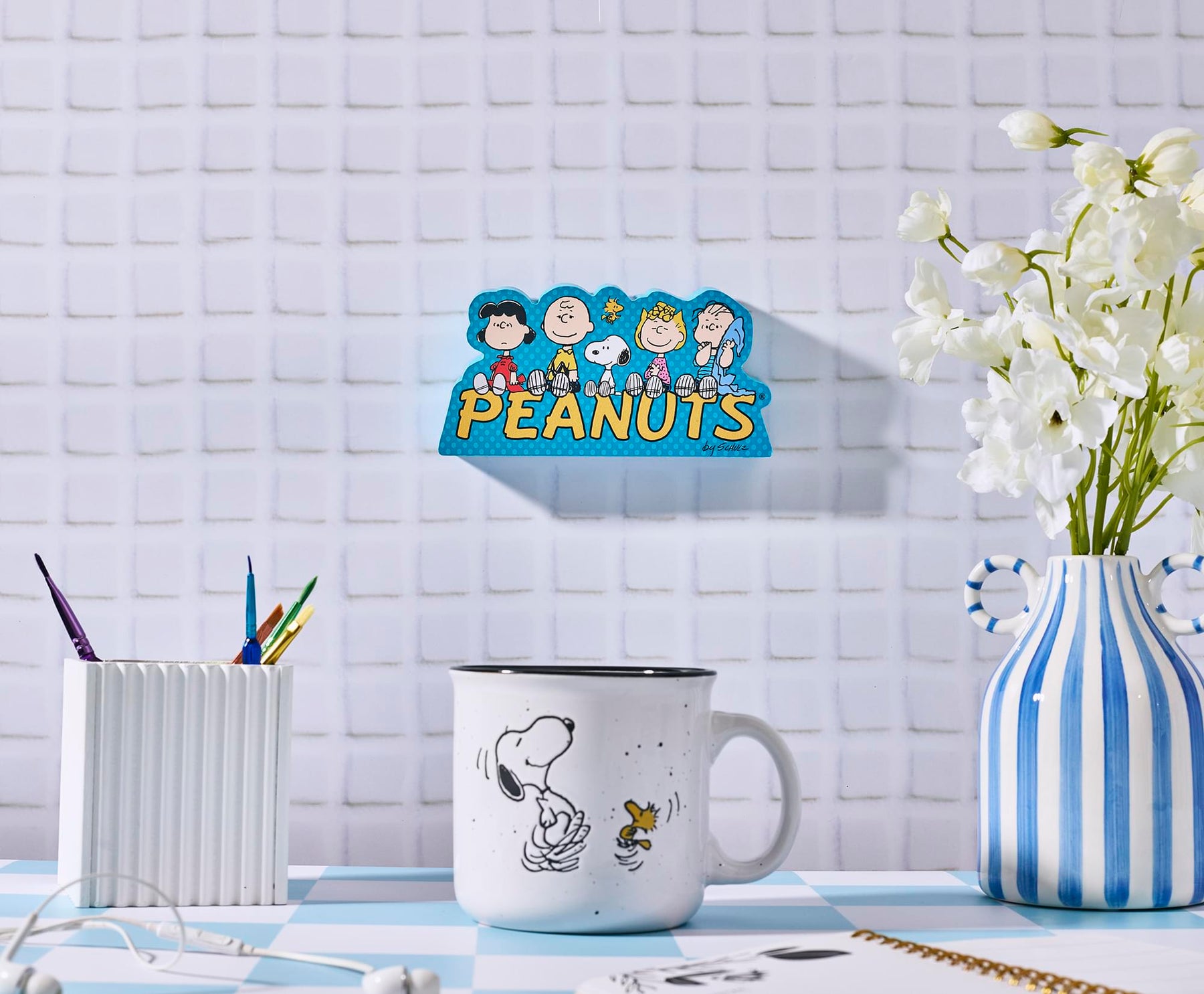 Peanuts Snoopy and Woodstock Dancing 20-Ounce Ceramic Camper Mug