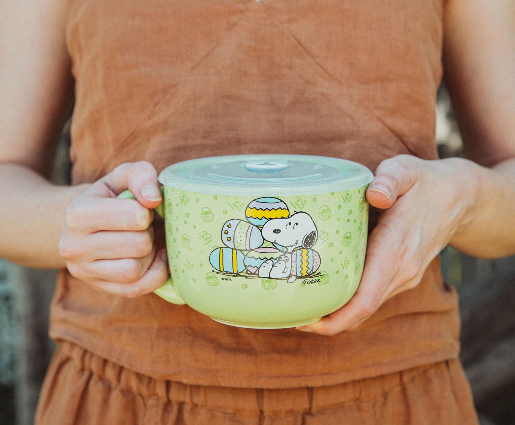 Peanuts Snoopy Easter Pastel Green Soup Mug With Vented Lid | Holds 24 Ounces