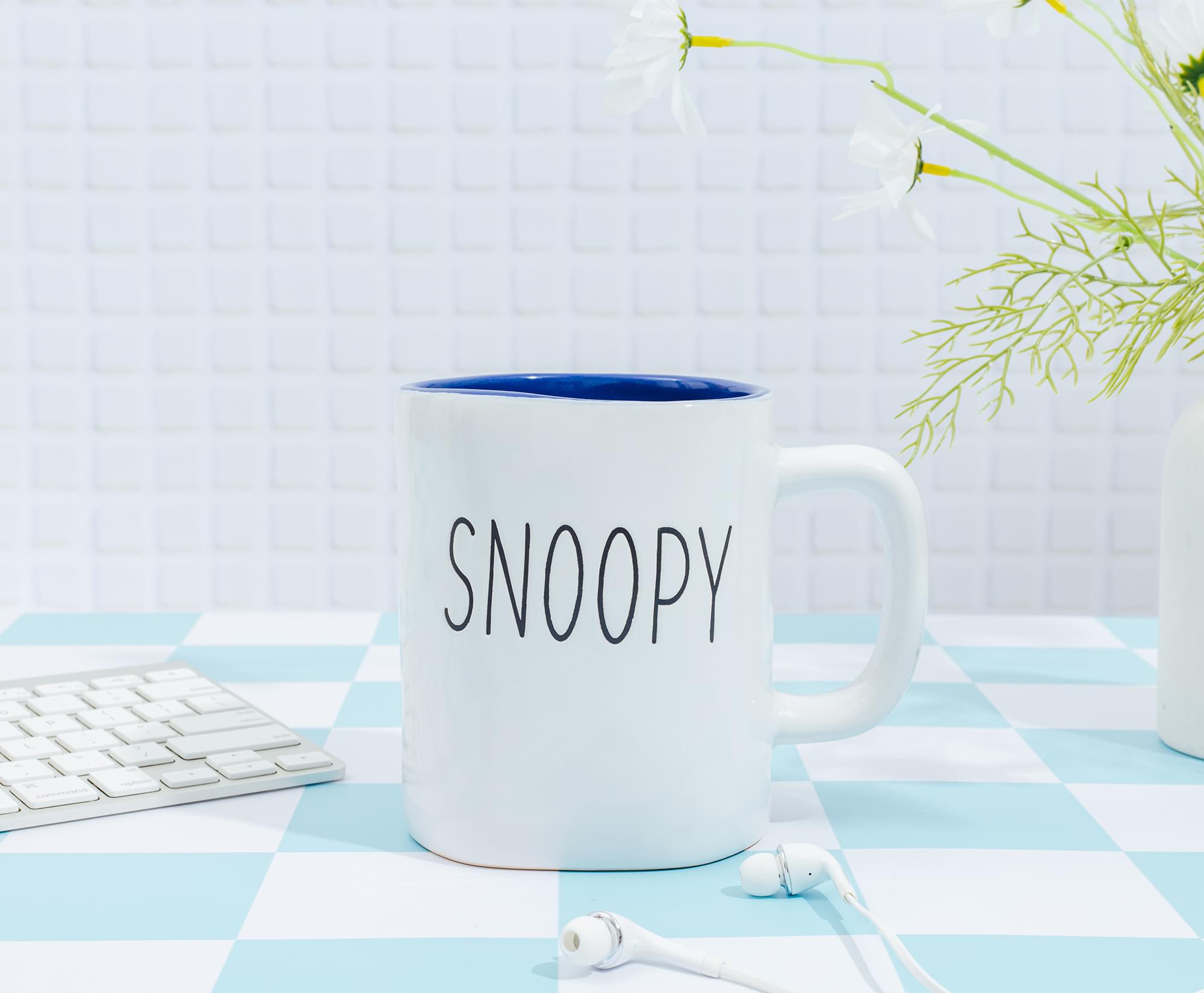 Peanuts Snoopy Ceramic Pottery Mug | Holds 25 Ounces