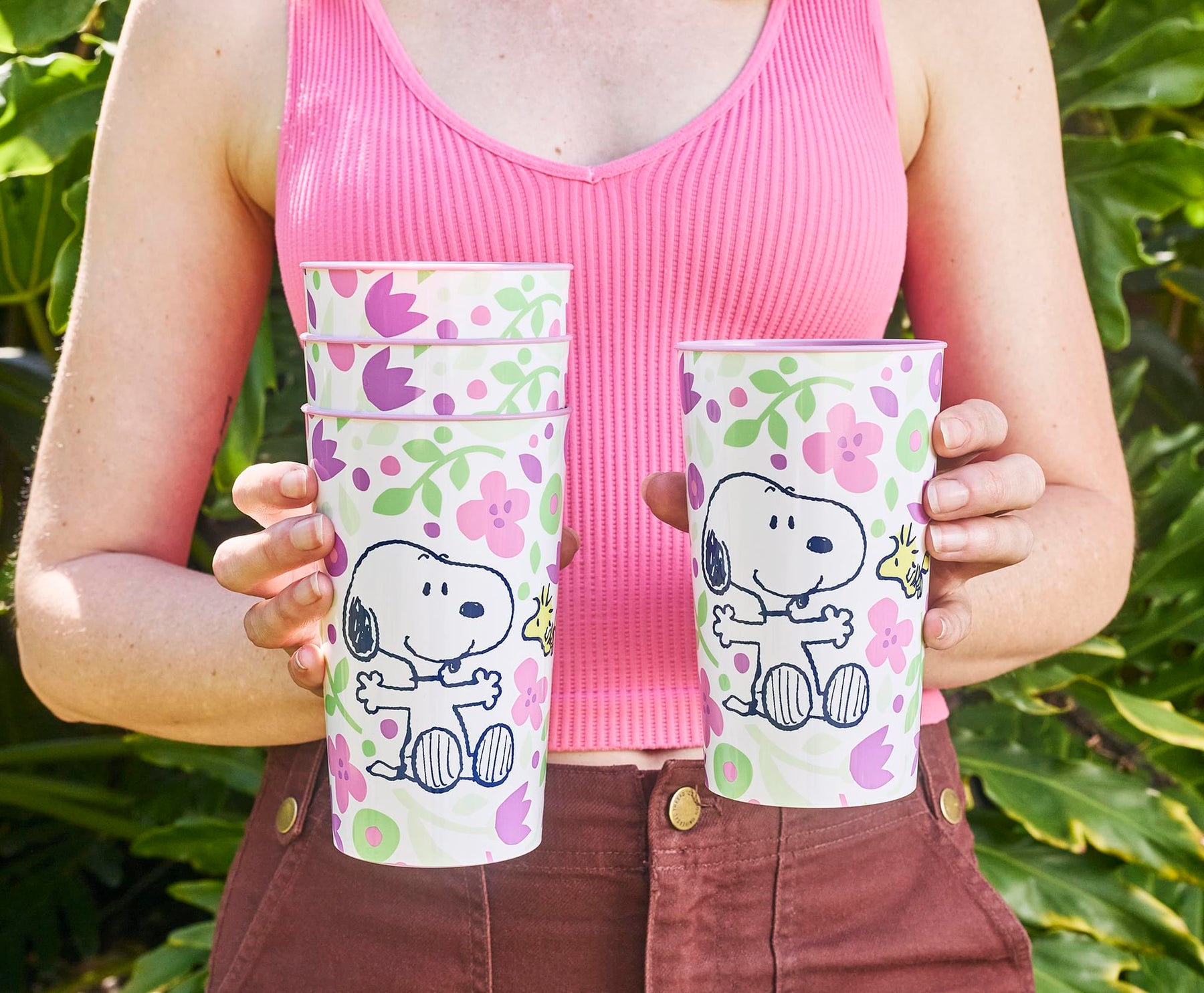 Peanuts Snoopy and Woodstock Springtime 22-Ounce Plastic Cups | Set Of 4