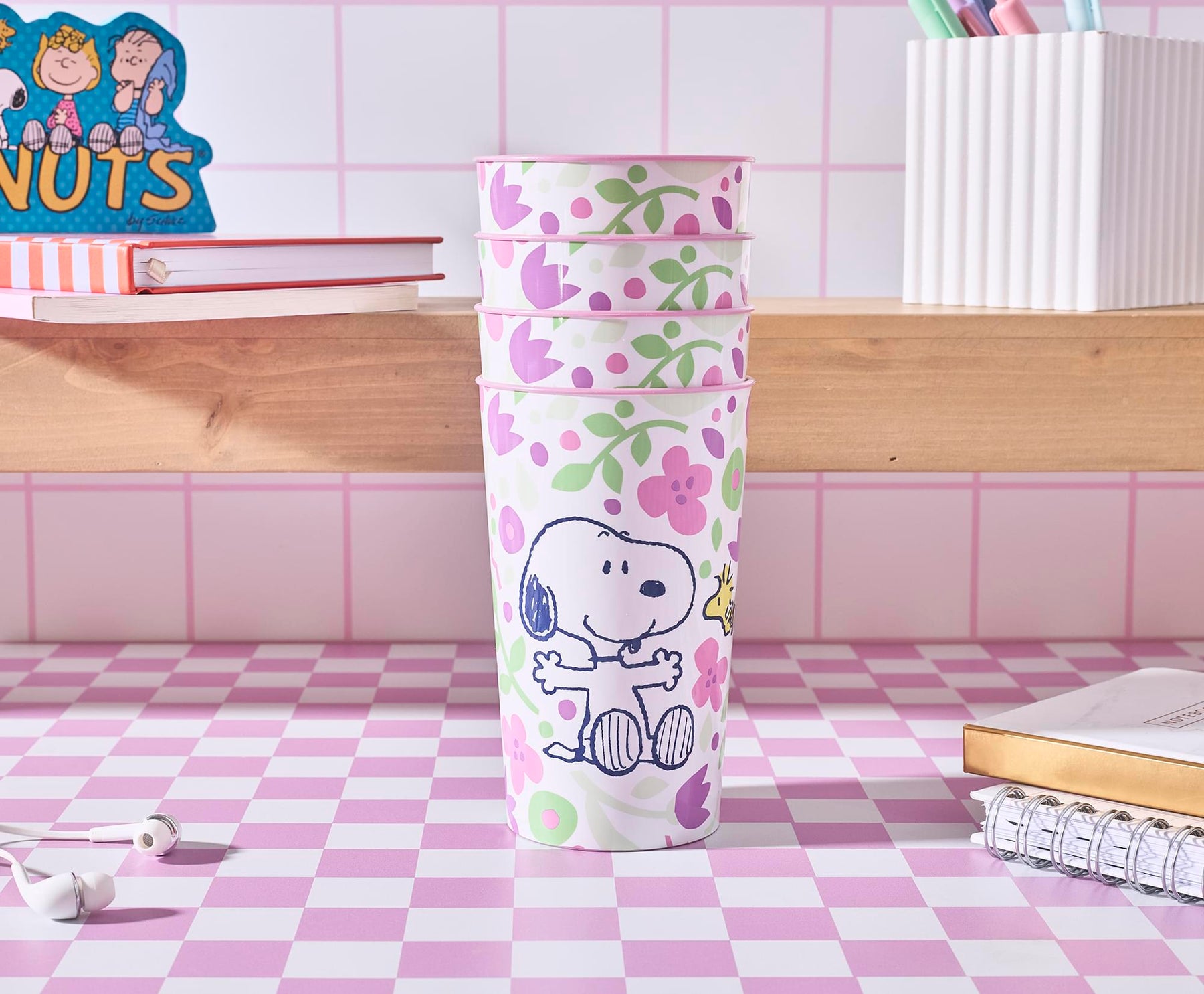 Peanuts Snoopy and Woodstock Springtime 22-Ounce Plastic Cups | Set Of 4
