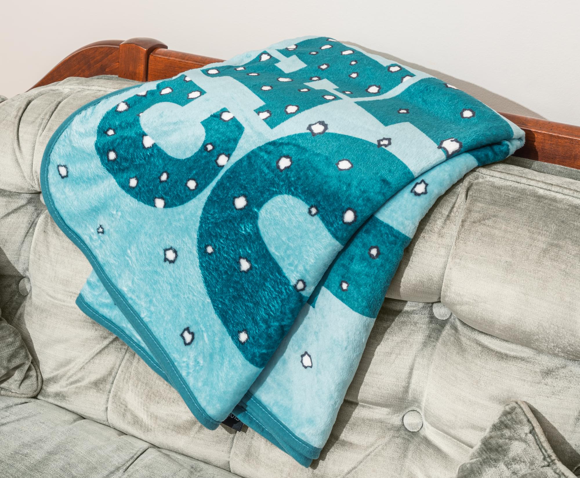 Peanuts Snoopy "Chill Out" Fleece Throw Blanket | 45 x 60 Inches