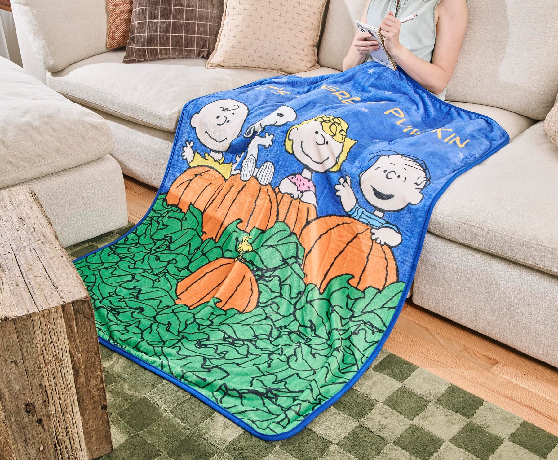 Peanuts "It's The Great Pumpkin" Fleece Throw Blanket | 45 x 60 Inches