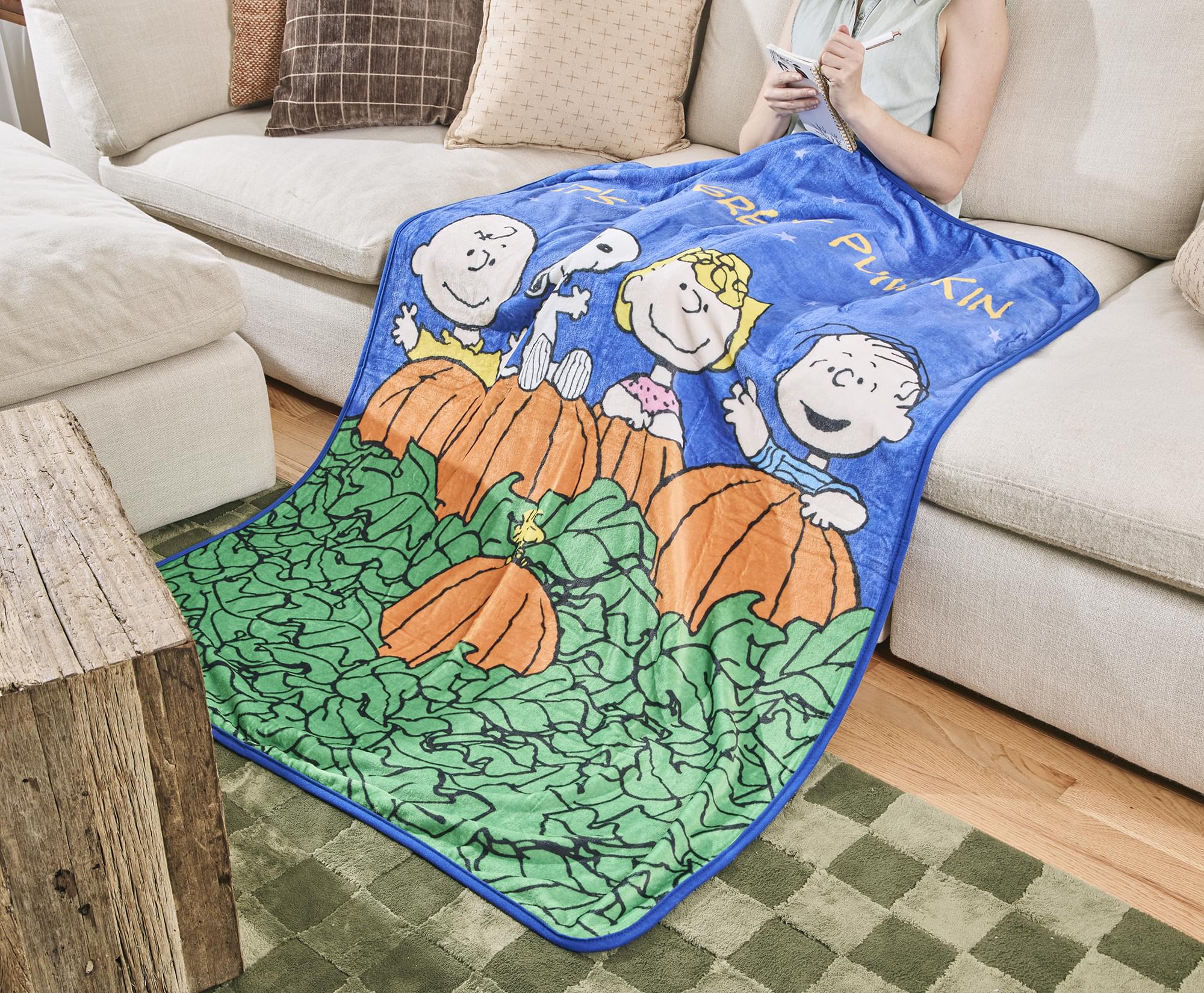 Peanuts "It's The Great Pumpkin" Fleece Throw Blanket | 45 x 60 Inches