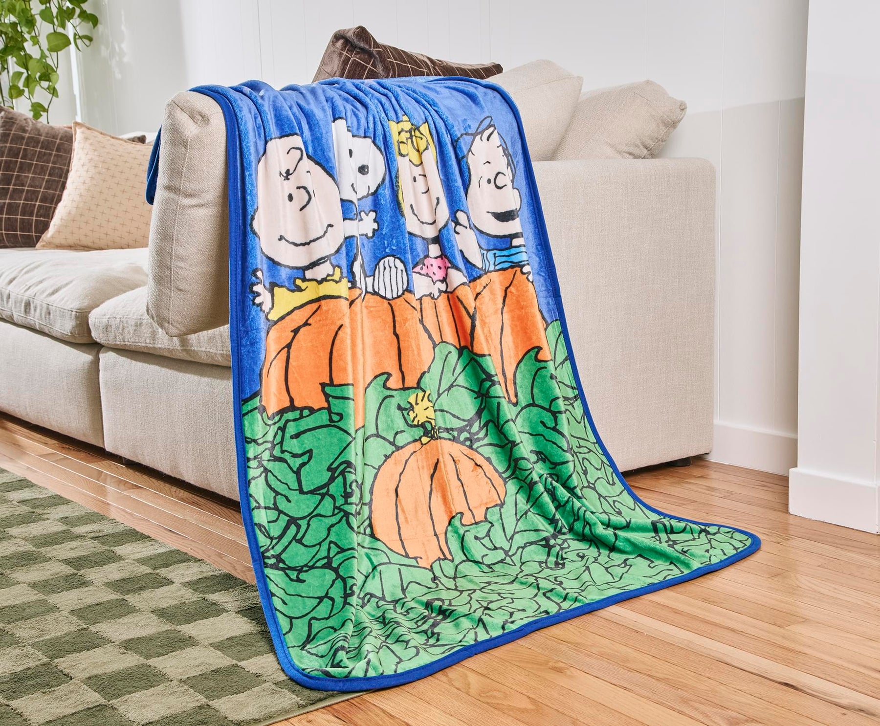 Peanuts "It's The Great Pumpkin" Fleece Throw Blanket | 45 x 60 Inches