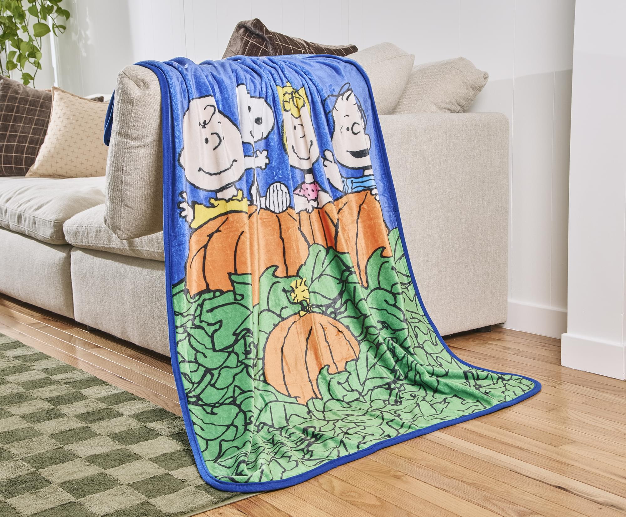 Peanuts "It's The Great Pumpkin" Fleece Throw Blanket | 45 x 60 Inches