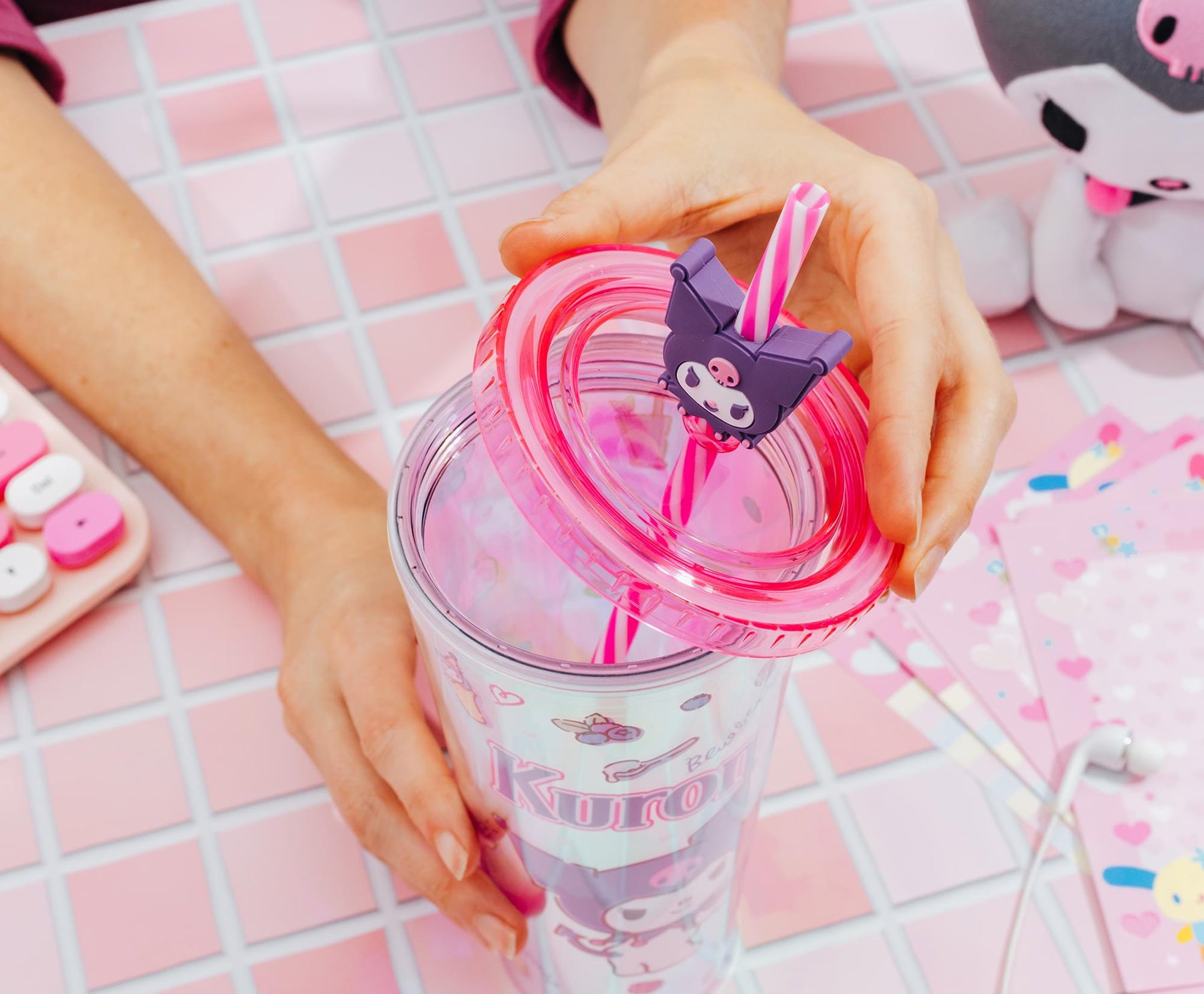 Sanrio Kuromi Iridescent 24-Ounce Carnival Cup With Lid and Straw Topper Charm