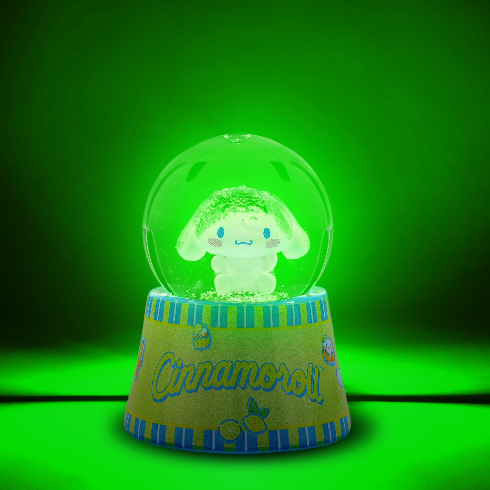 Sanrio Cinnamoroll 3-Inch Mini Light-Up Snow Globe