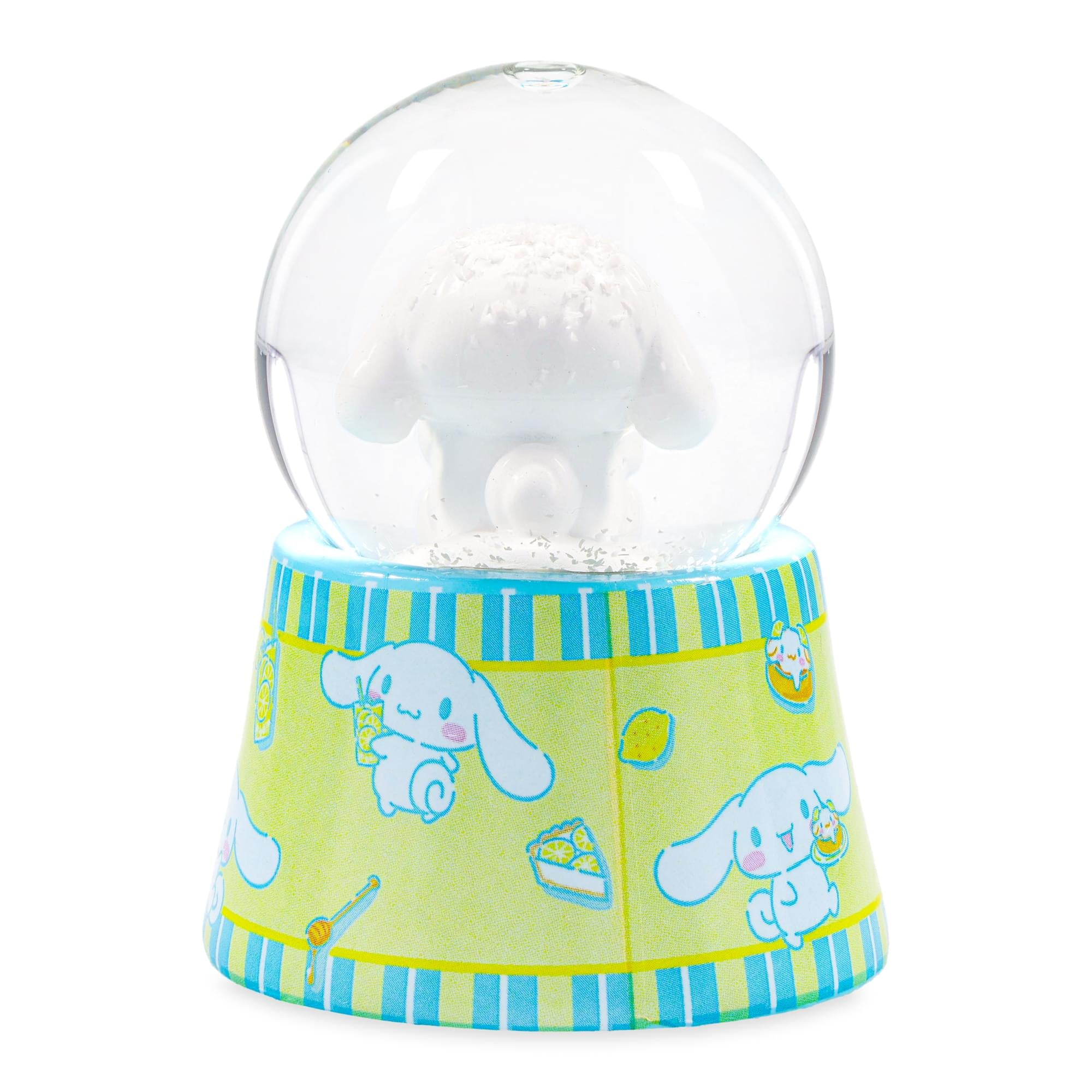 Sanrio Cinnamoroll 3-Inch Mini Light-Up Snow Globe