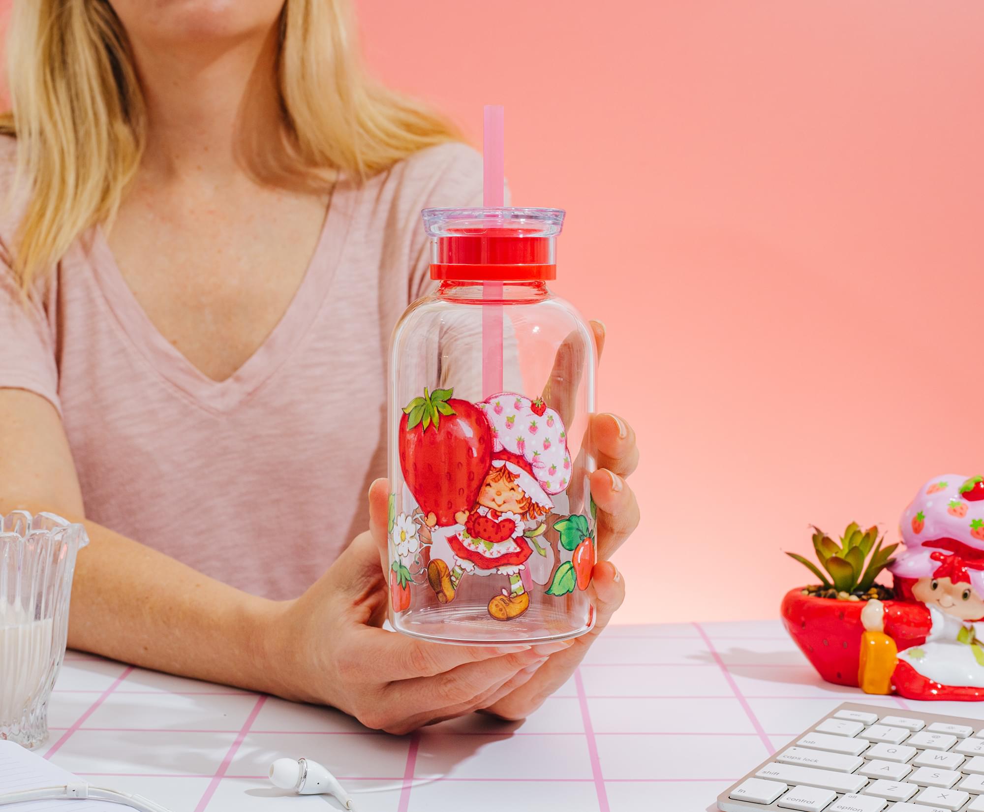 Strawberry Shortcake 15-Ounce Glass Milk Bottle With Straw