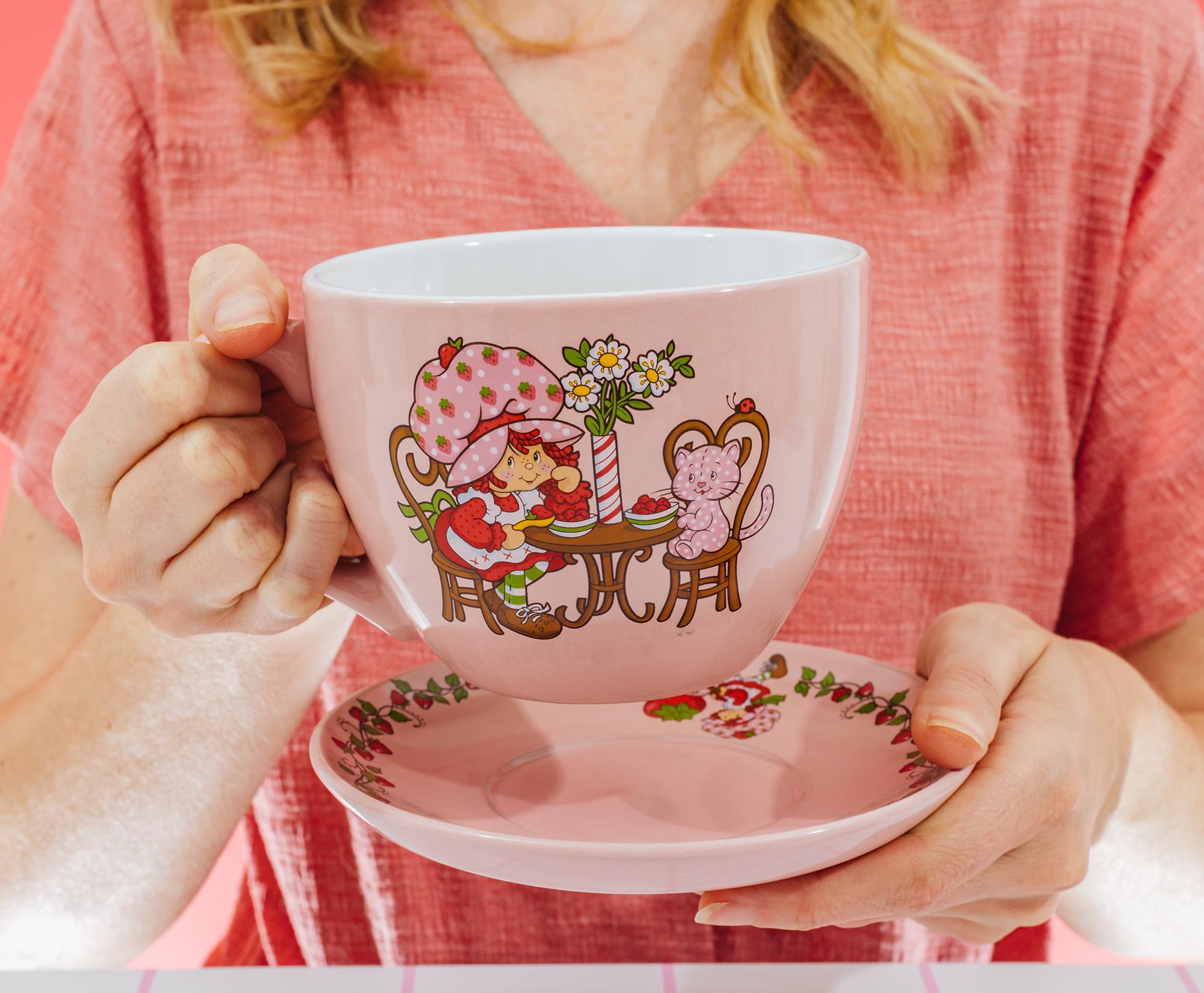 Strawberry Shortcake Ceramic Teacup and Saucer Set | Holds 22 Ounces