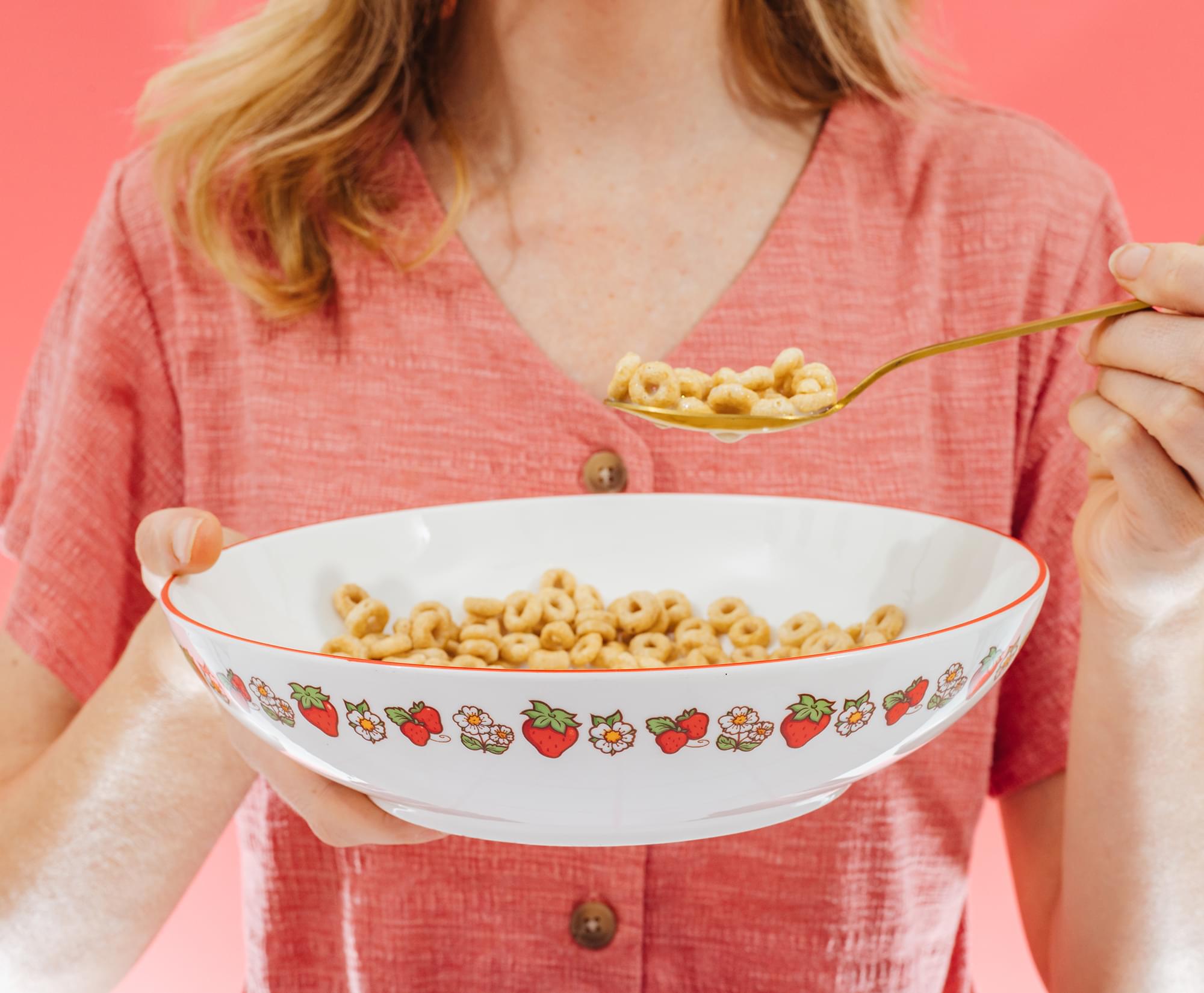 Strawberry Shortcake 9-Inch Ceramic Coupe Dinner Bowl