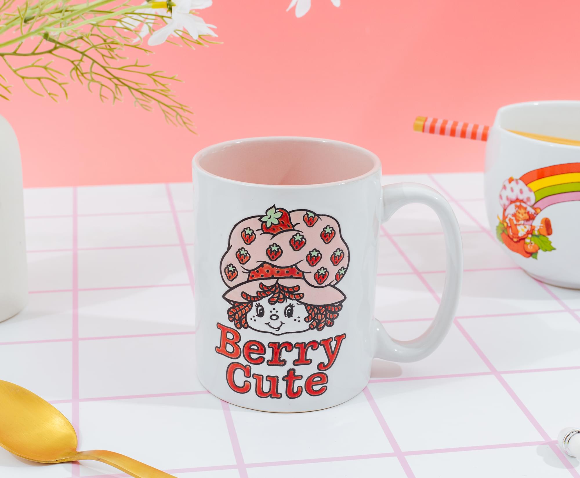 Strawberry Shortcake "Berry Cute" Ceramic Pottery Mug | Holds 17 Ounces