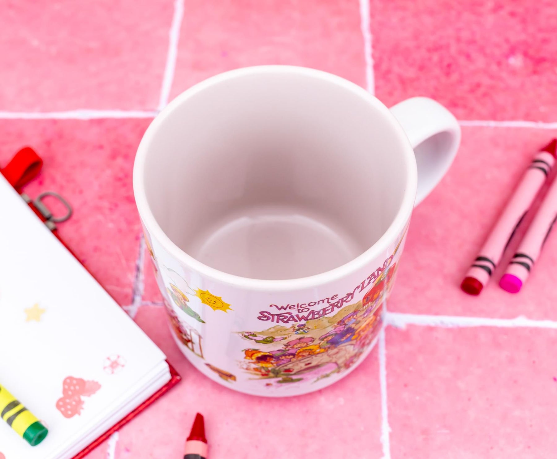 Strawberry Shortcake "Welcome To Strawberryland" Ceramic Mug | Holds 13 Ounces