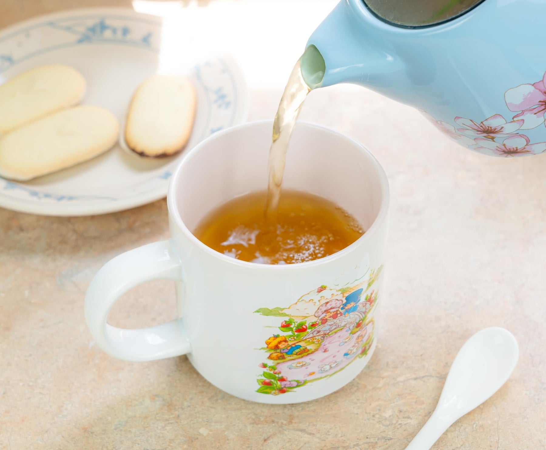 Strawberry Shortcake "Welcome To Strawberryland" Ceramic Mug | Holds 13 Ounces