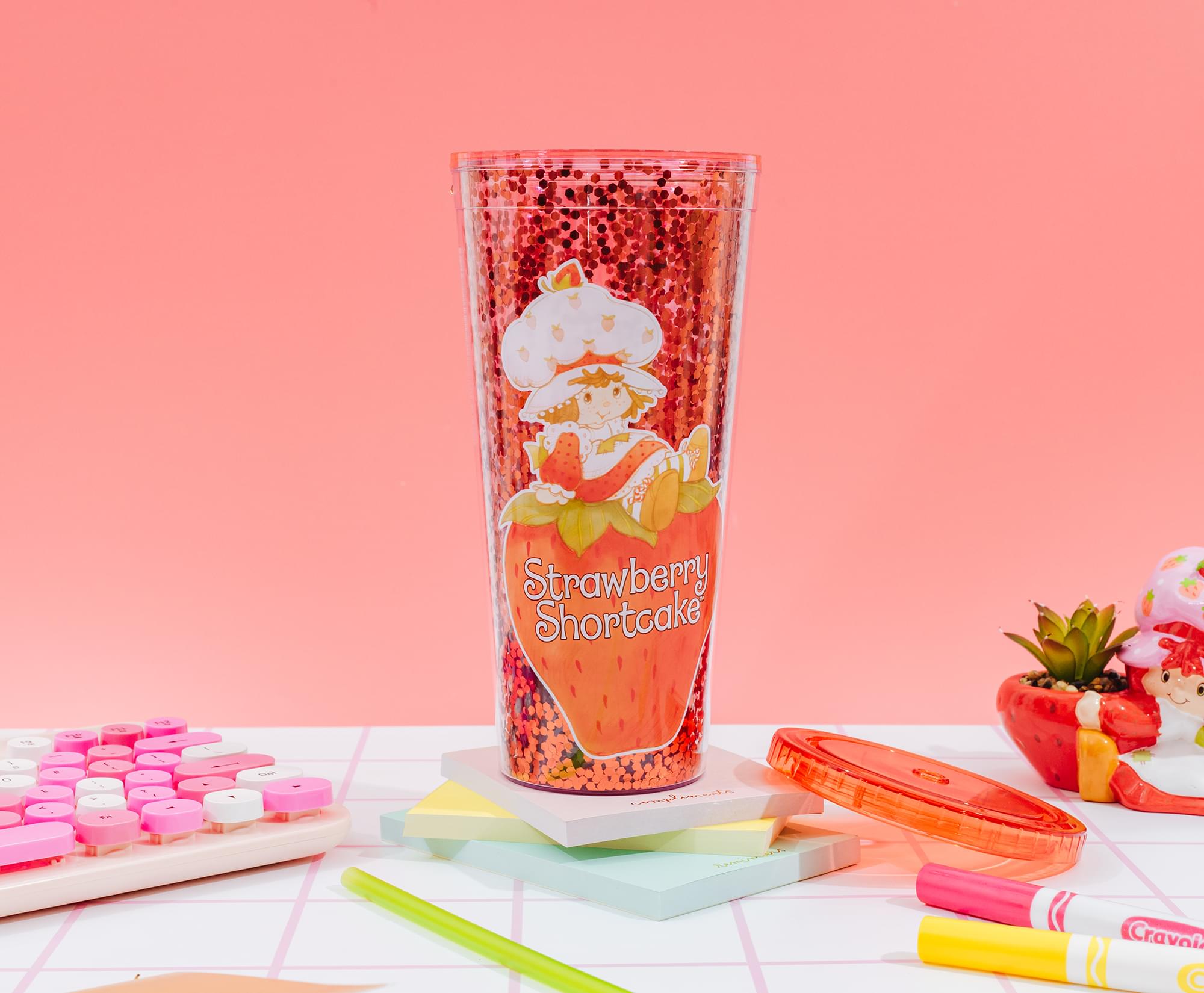 Strawberry Shortcake 32-Ounce Confetti Carnival Cup With Lid and Straw