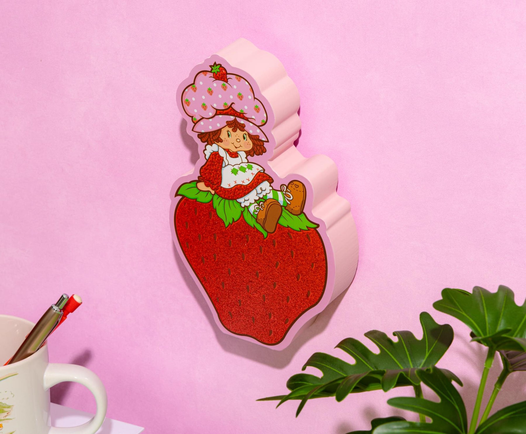 Strawberry Shortcake Berry Sit Glitter MDF Box Wall Sign