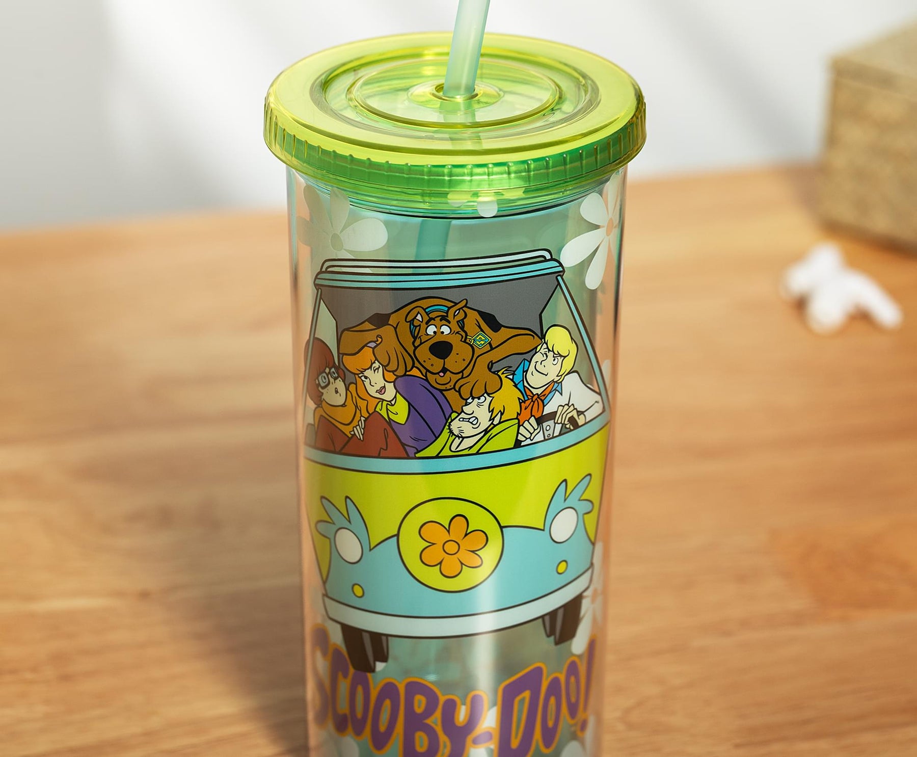 Scooby-Doo Mystery Machine Carnival Cup With Lid and Straw | Holds 20 Ounces
