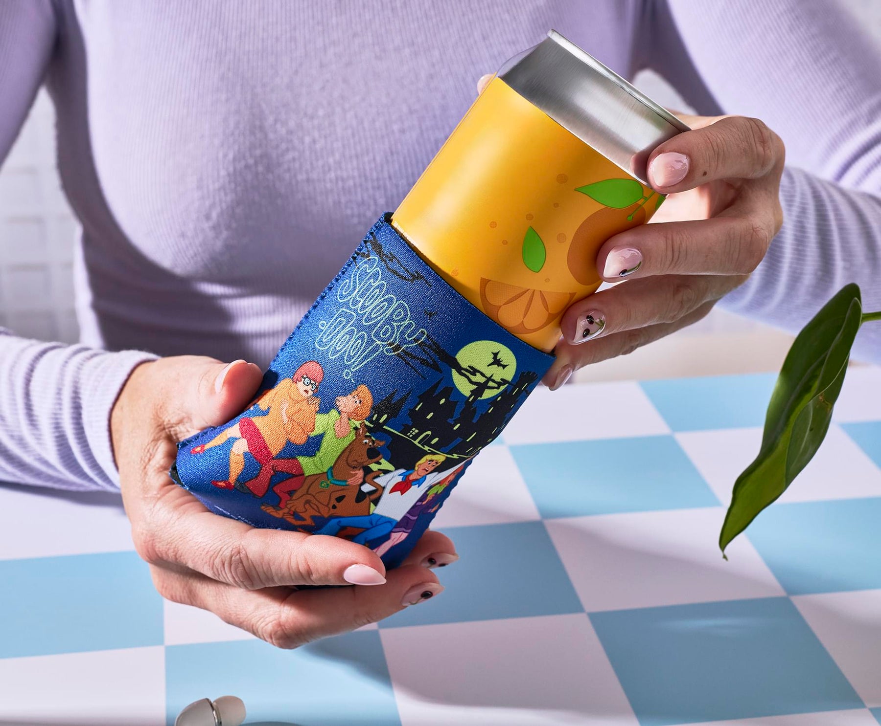 Scooby-Doo Mystery Inc. Haunted House Foam Can Hugger