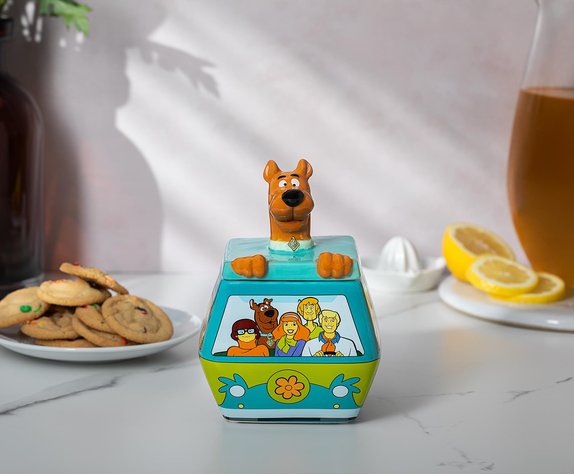 Scooby-Doo Mystery Machine 7-Inch Sculpted Ceramic Snack Jar